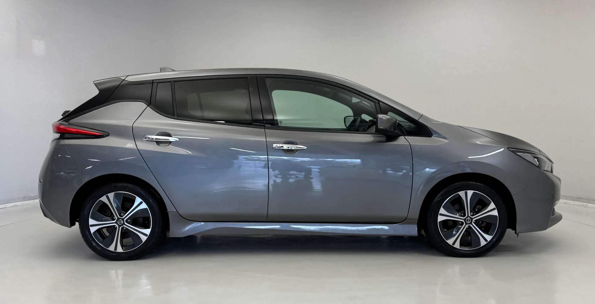 2021 NISSAN LEAF 2021 NISSAN LEAF