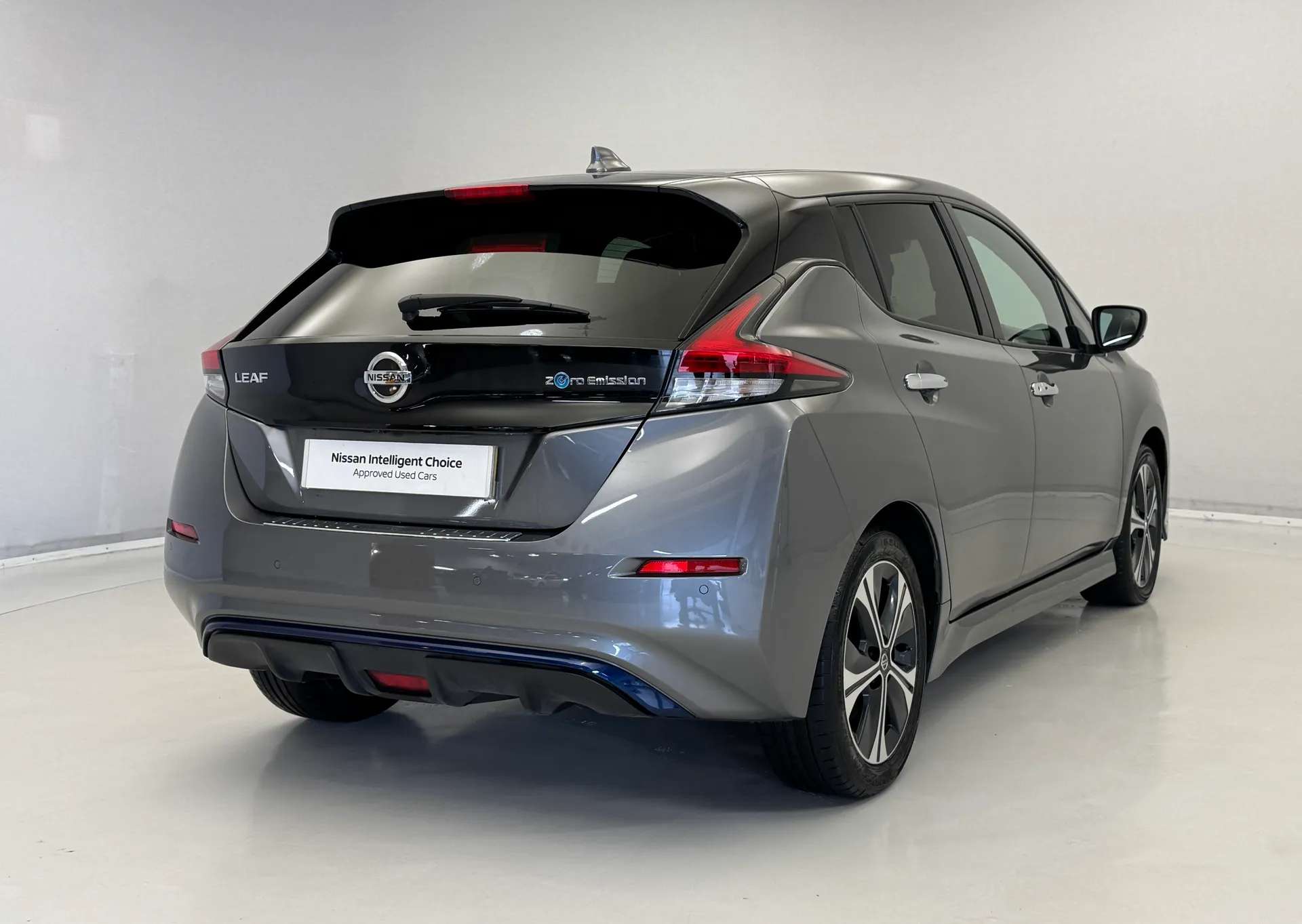 2021 NISSAN LEAF 2021 NISSAN LEAF