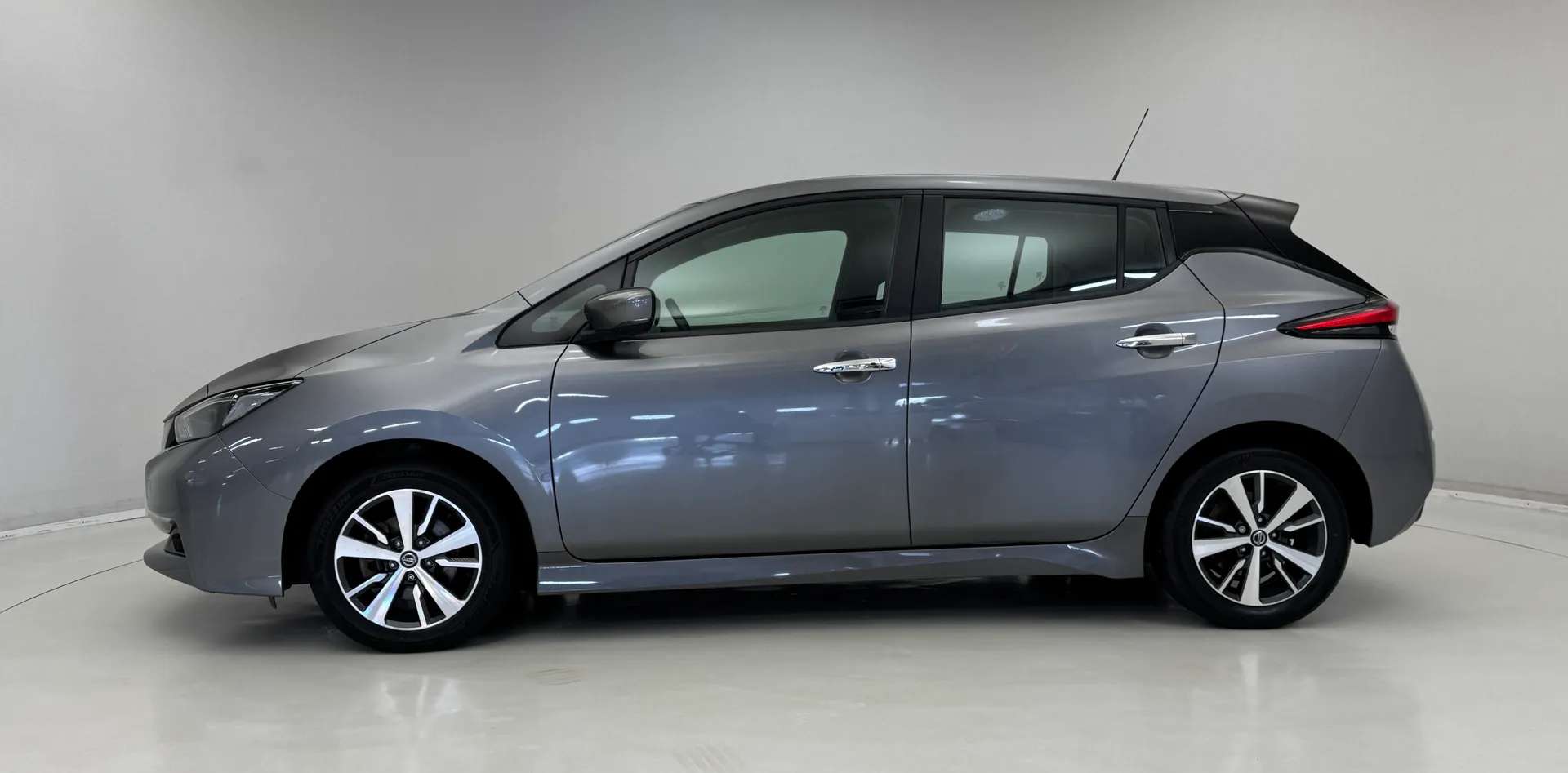 2021 NISSAN LEAF 2021 NISSAN LEAF