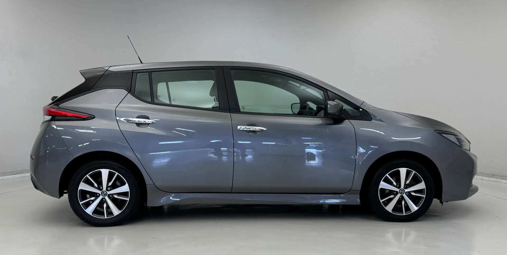 2021 NISSAN LEAF 2021 NISSAN LEAF