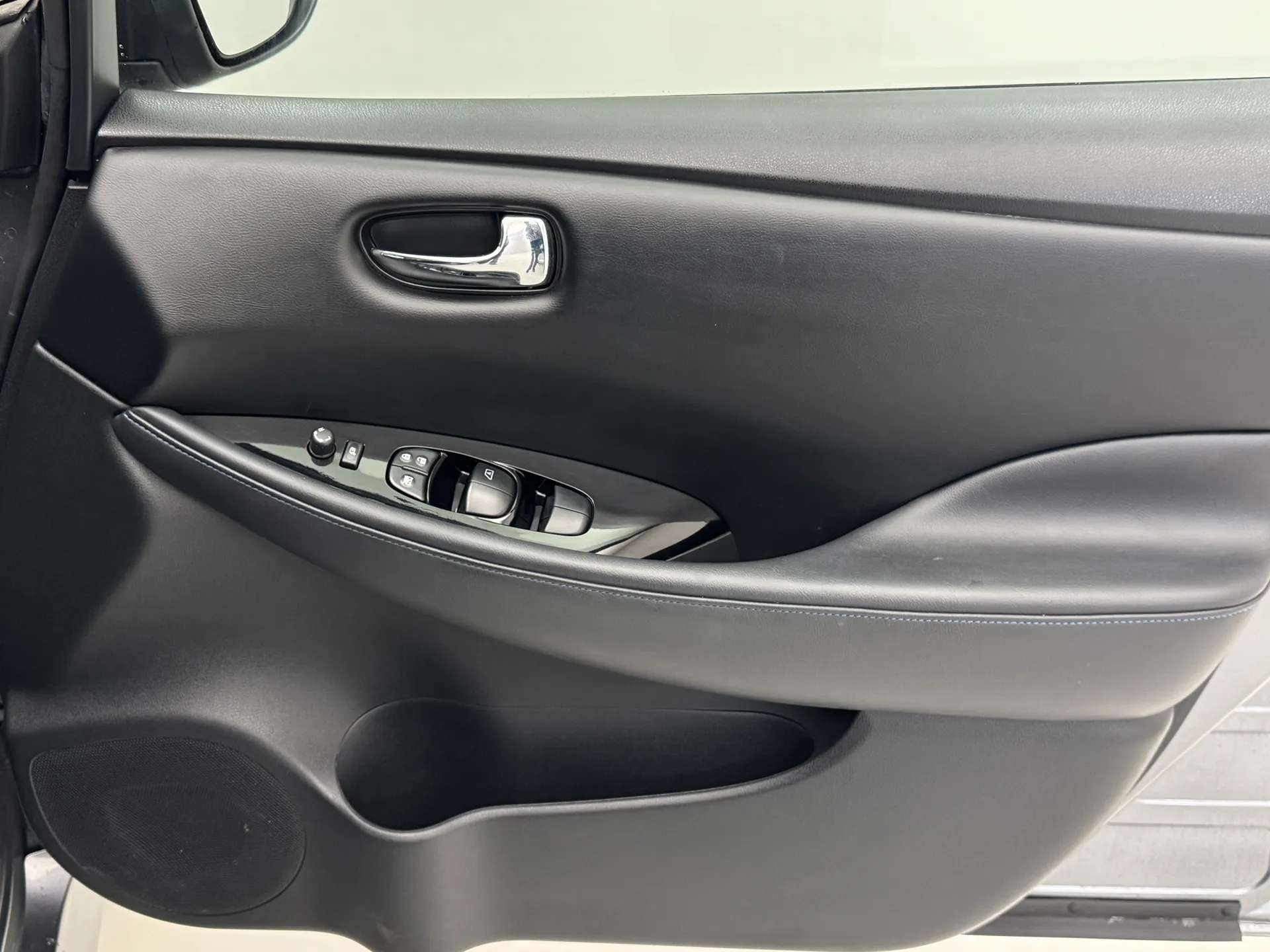 2021 NISSAN LEAF 2021 NISSAN LEAF