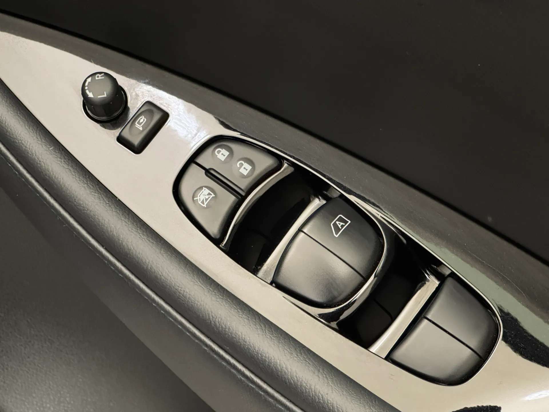 2021 NISSAN LEAF 2021 NISSAN LEAF