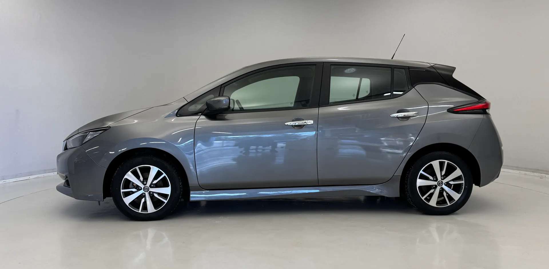 2021 NISSAN LEAF 2021 NISSAN LEAF