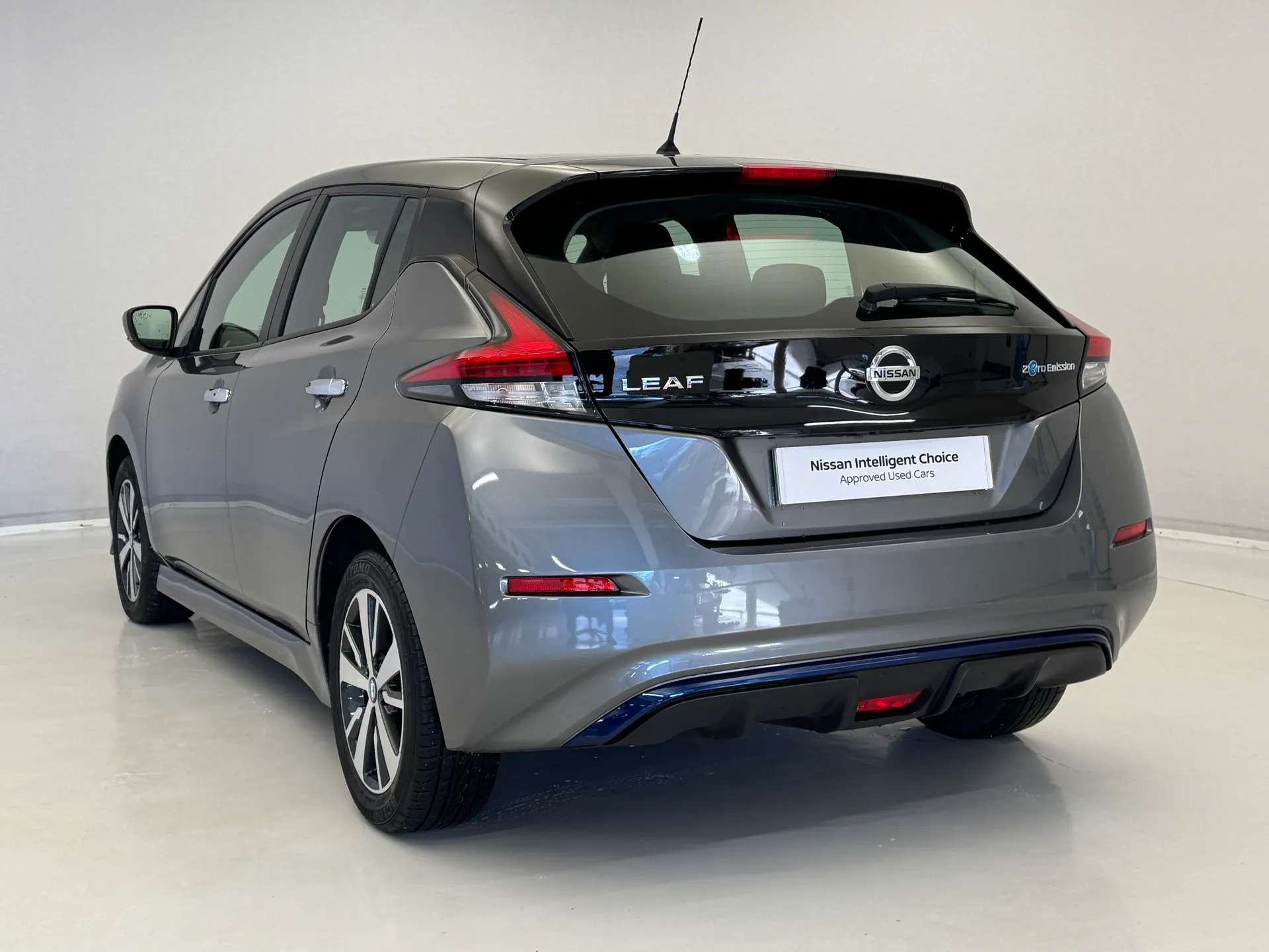 2021 NISSAN LEAF 2021 NISSAN LEAF