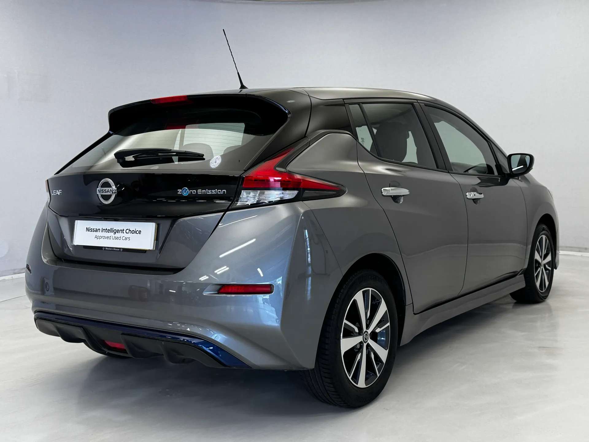 2022 NISSAN LEAF 2022 NISSAN LEAF