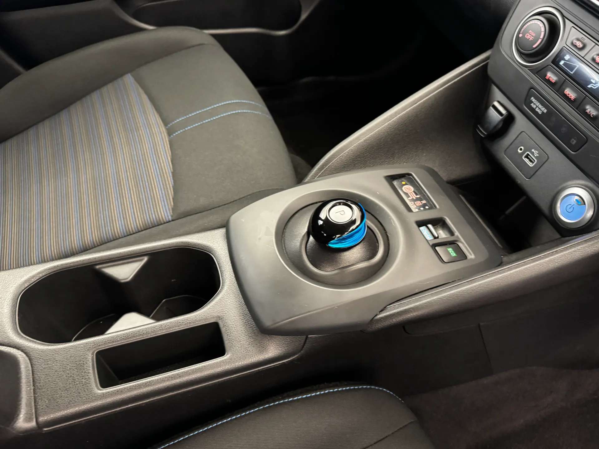 2022 NISSAN LEAF 2022 NISSAN LEAF