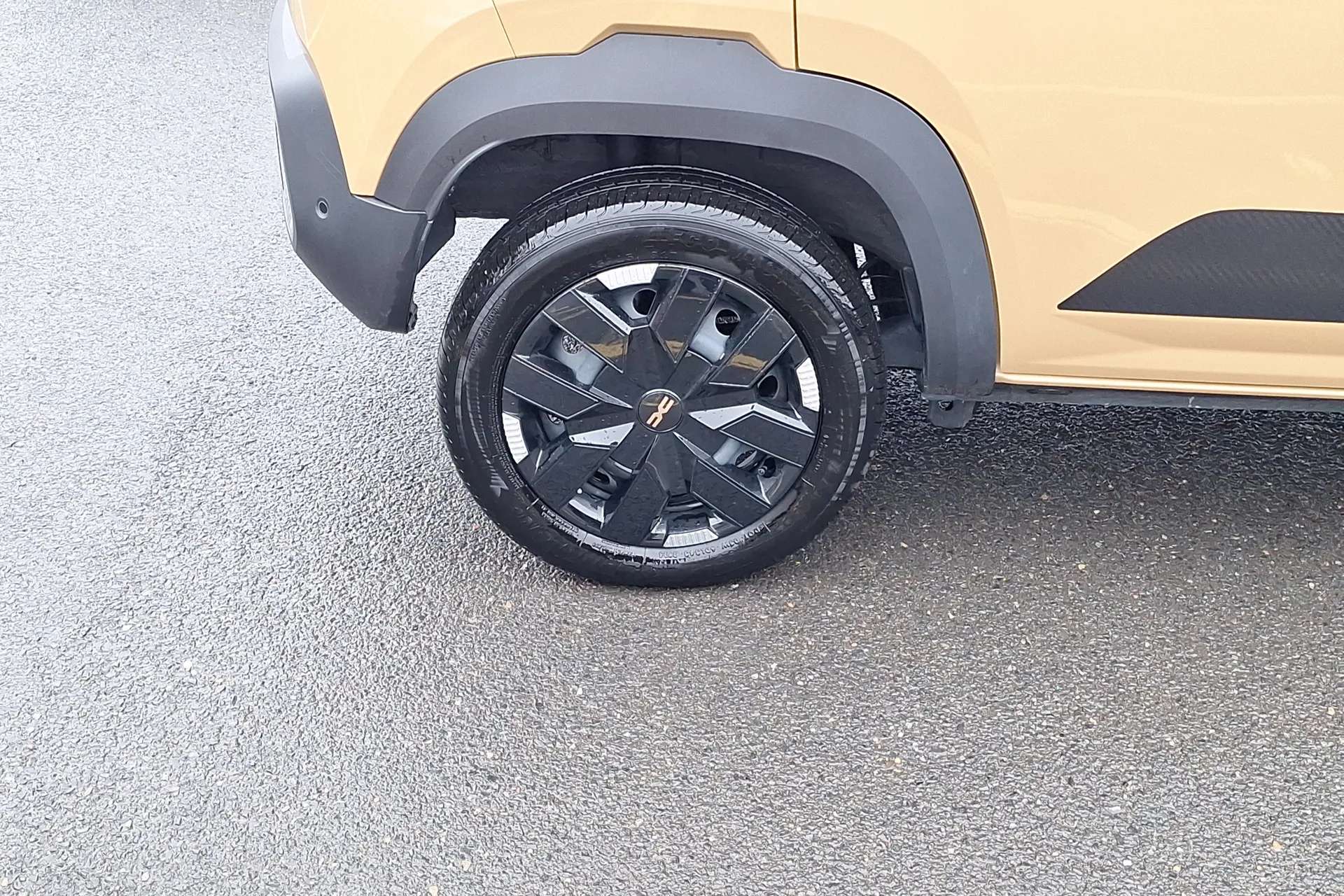 A 2024 DACIA SPRING 27kWh Extreme 65 48kW 5dr Auto A 2024 DACIA SPRING 27kWh Extreme 65 48kW 5dr Auto