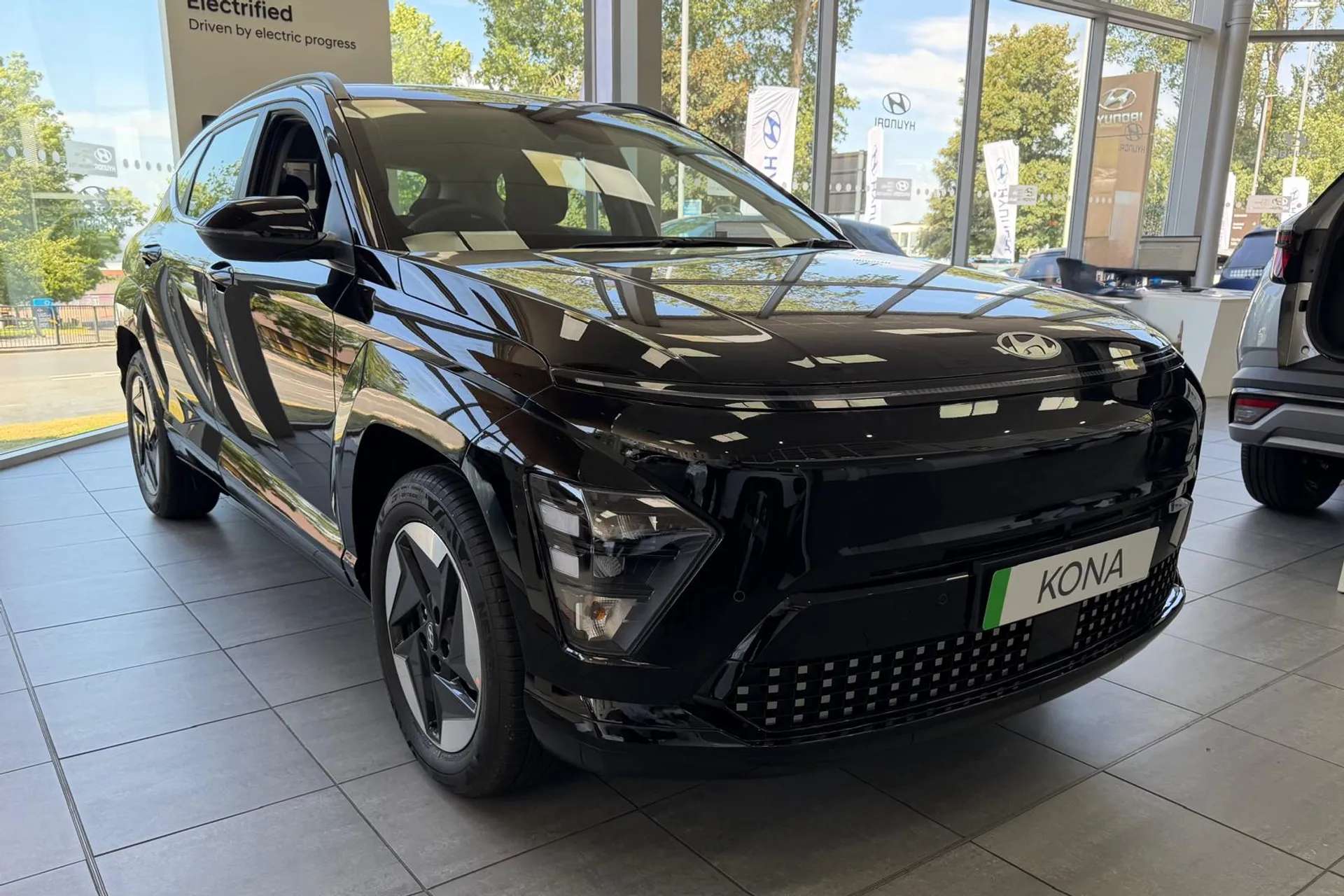 A 2026 HYUNDAI KONA 115kW Advance 48kWh 5dr Auto âCAMERAâNAVâHEATED SEATSâ A 2026 HYUNDAI KONA 115kW Advance 48kWh 5dr Auto âCAMERAâNAVâHEATED SEATSâ