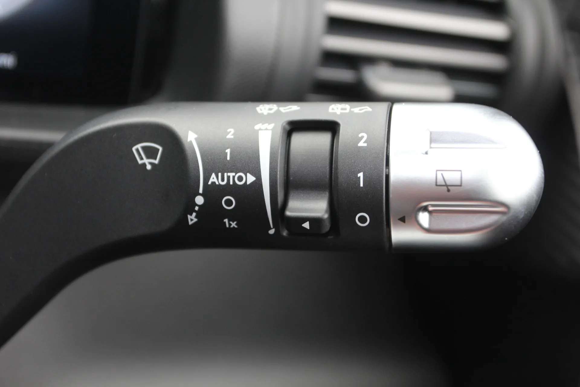 2025 HYUNDAI INSTER 2025 HYUNDAI INSTER