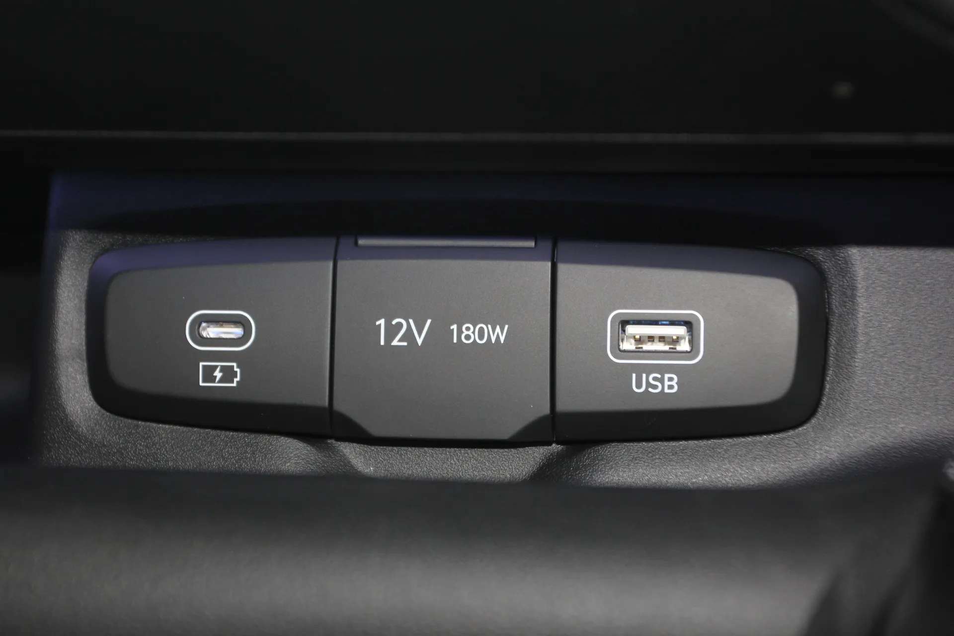 2025 HYUNDAI INSTER 2025 HYUNDAI INSTER