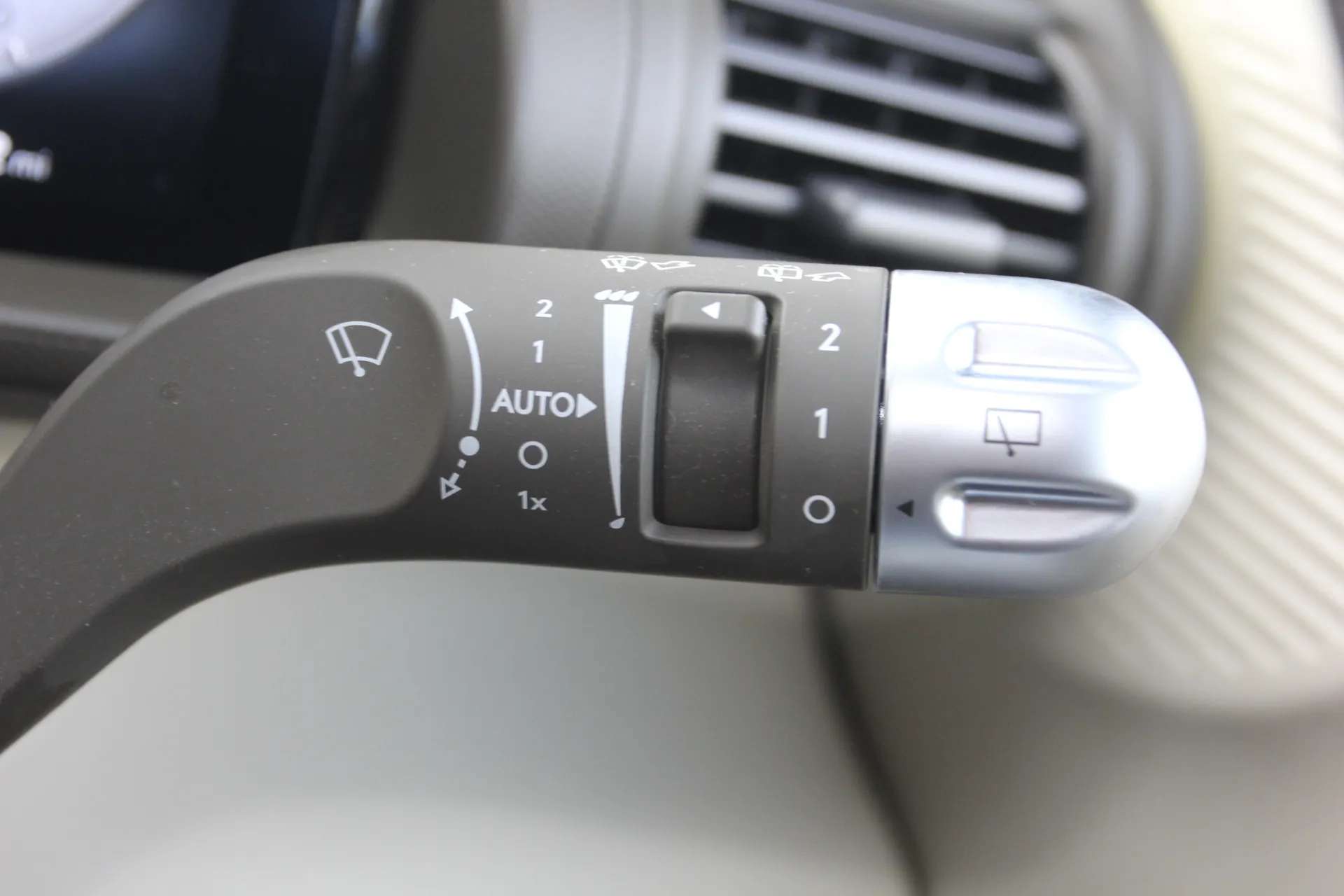 2025 HYUNDAI INSTER 2025 HYUNDAI INSTER