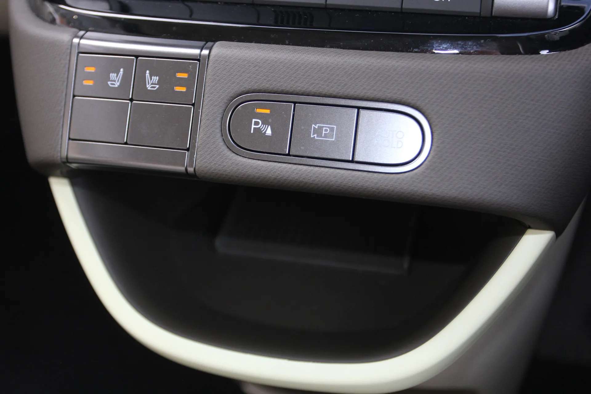 2025 HYUNDAI INSTER 2025 HYUNDAI INSTER