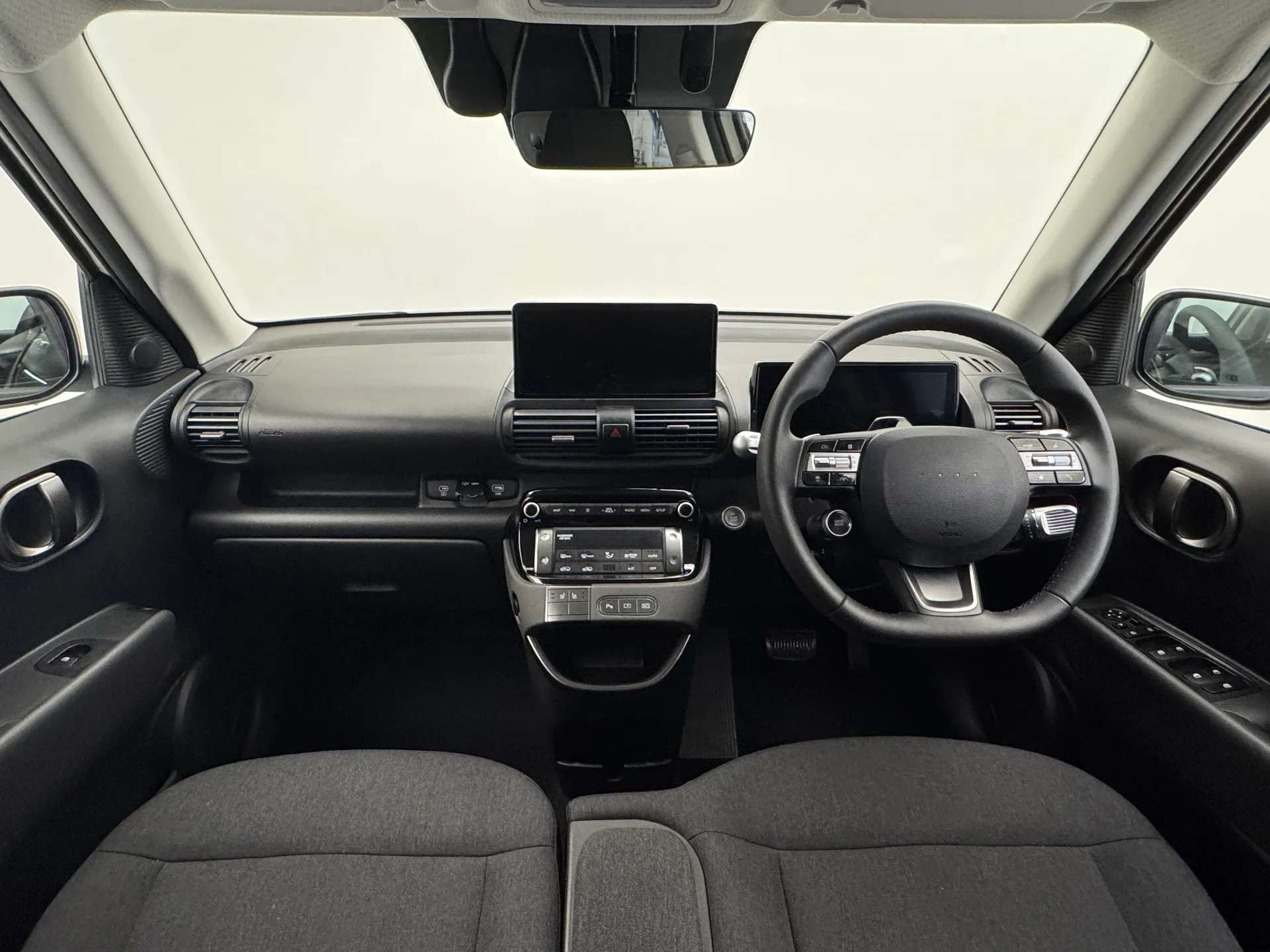 A 2025 HYUNDAI INSTER 85kW 02 49kWh 5dr Auto A 2025 HYUNDAI INSTER 85kW 02 49kWh 5dr Auto