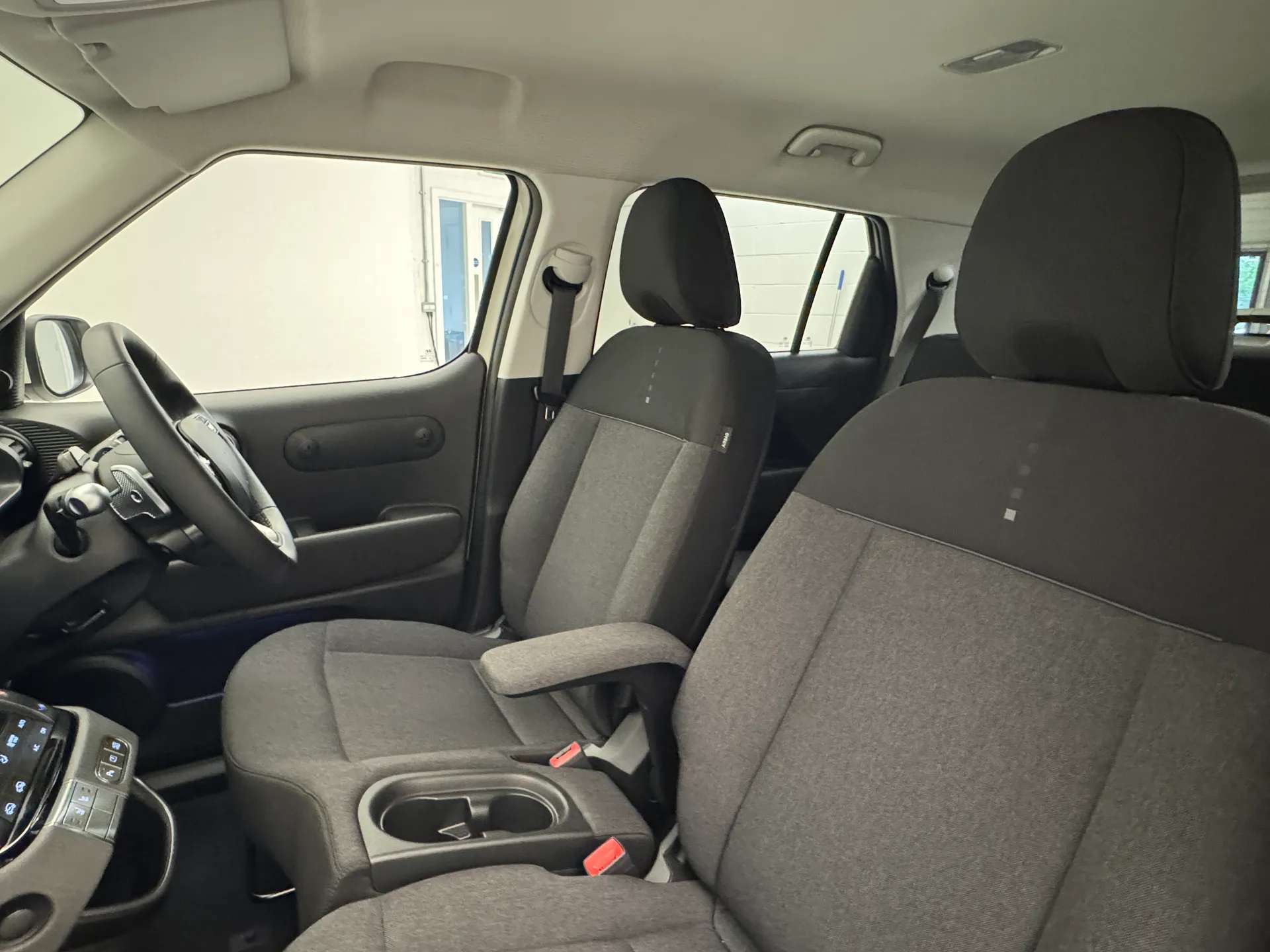 2025 HYUNDAI INSTER 2025 HYUNDAI INSTER