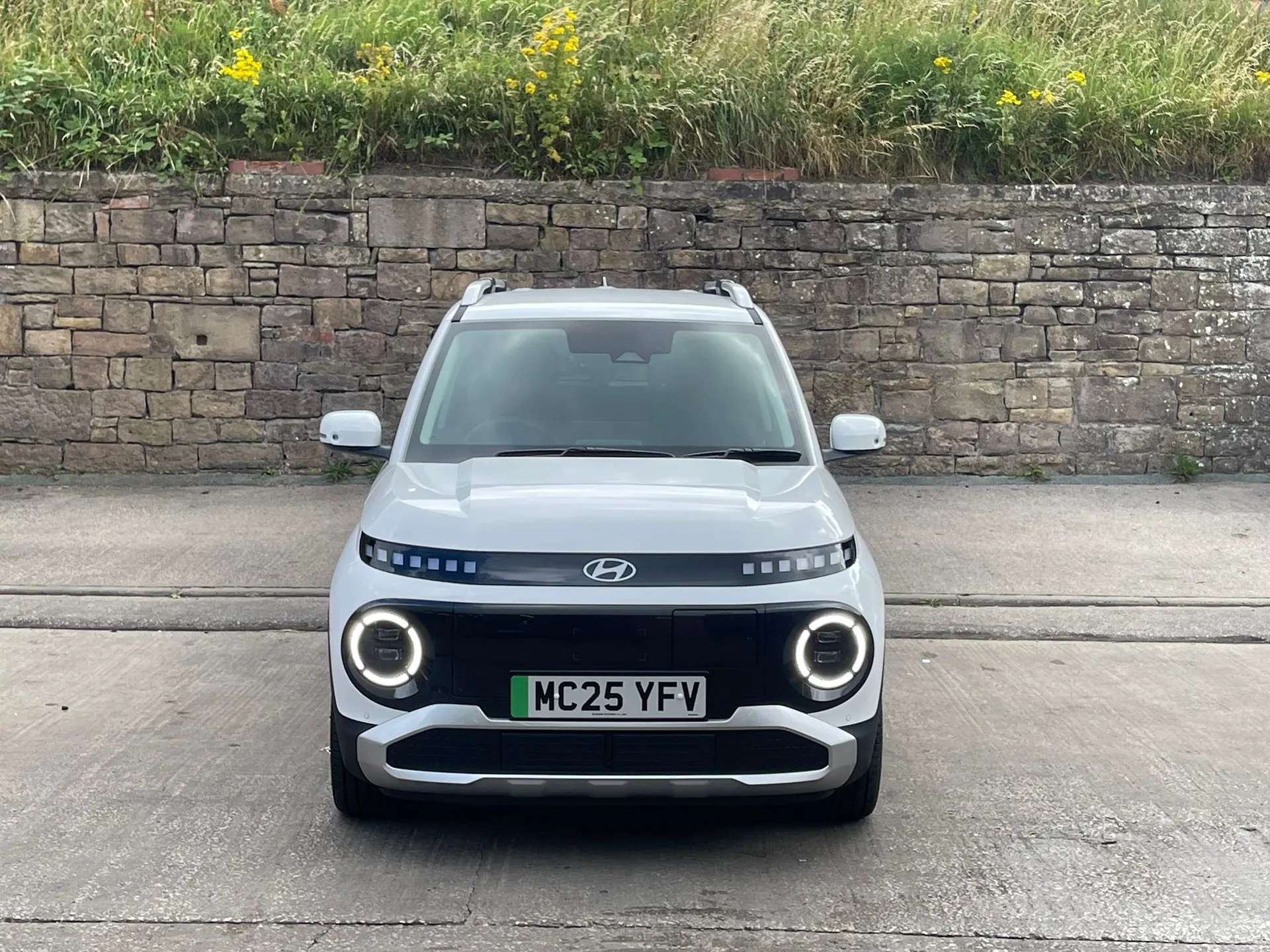 A 2025 HYUNDAI INSTER 85kW 02 49kWh 5dr Auto â223--229 MILES DRIVING RANGEâ A 2025 HYUNDAI INSTER 85kW 02 49kWh 5dr Auto â223--229 MILES DRIVING RANGEâ