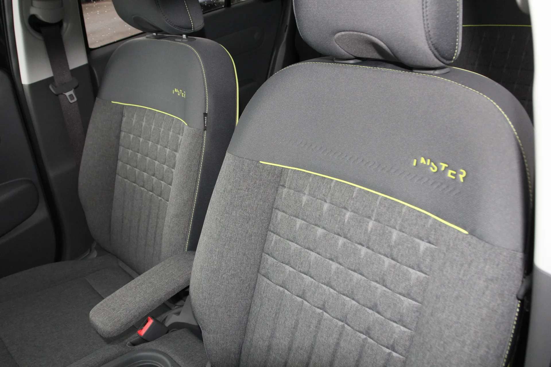 2025 HYUNDAI INSTER 2025 HYUNDAI INSTER