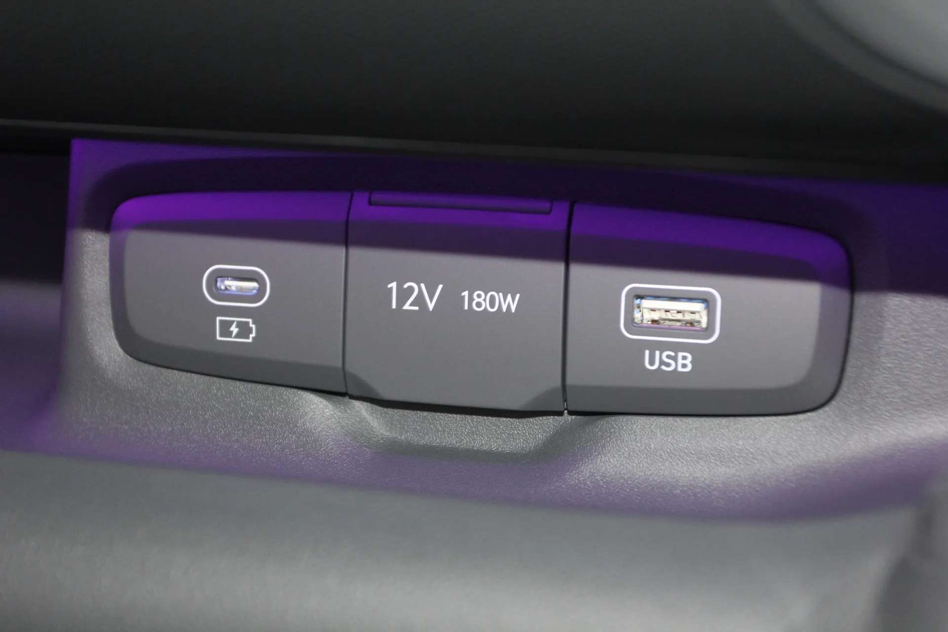 2025 HYUNDAI INSTER 2025 HYUNDAI INSTER