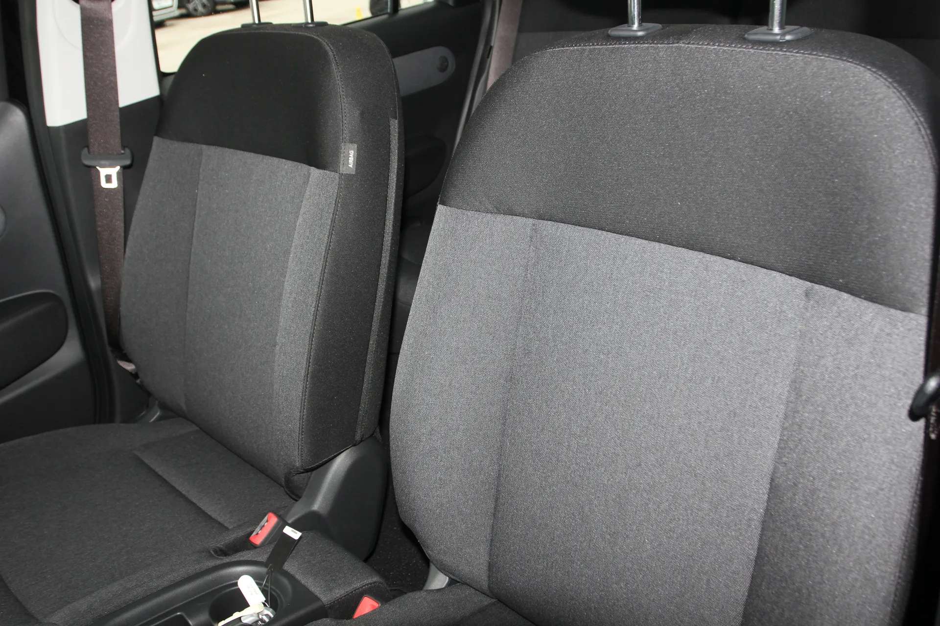 2025 HYUNDAI INSTER 2025 HYUNDAI INSTER