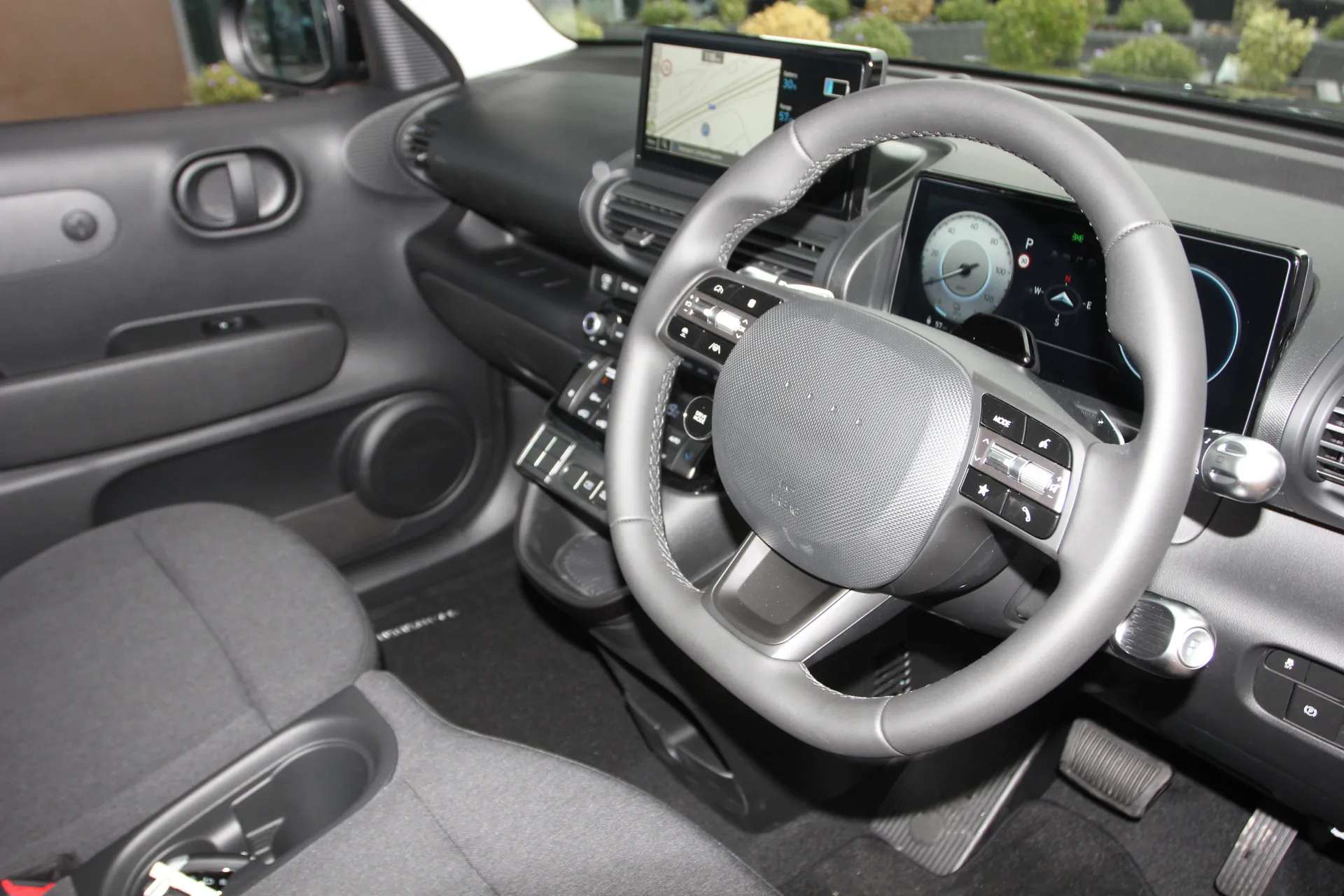 2025 HYUNDAI INSTER 2025 HYUNDAI INSTER