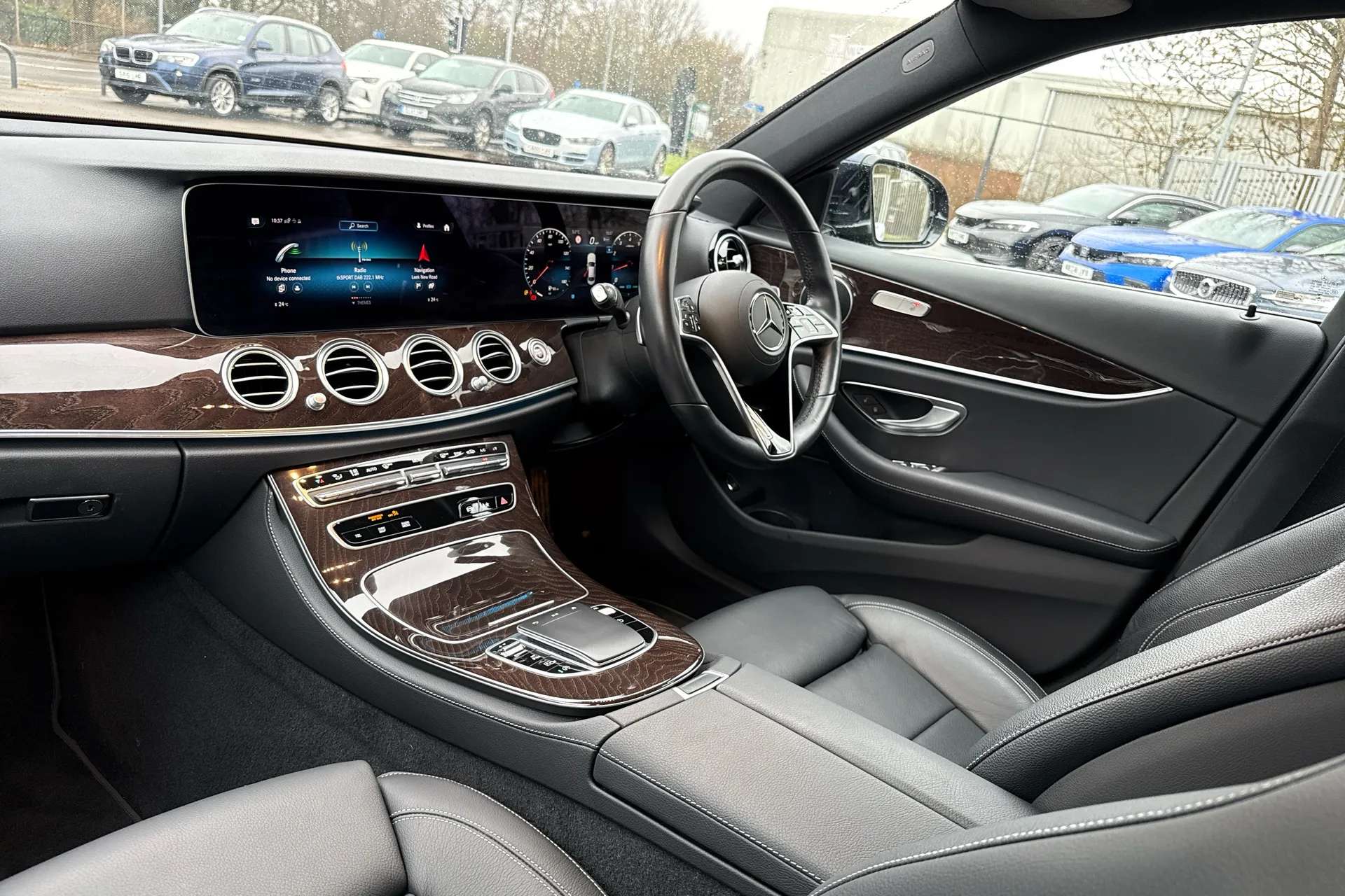 A 2022 MERCEDES-BENZ E-CLASS E200 Sport 4dr 9G-Tronic A 2022 MERCEDES-BENZ E-CLASS E200 Sport 4dr 9G-Tronic