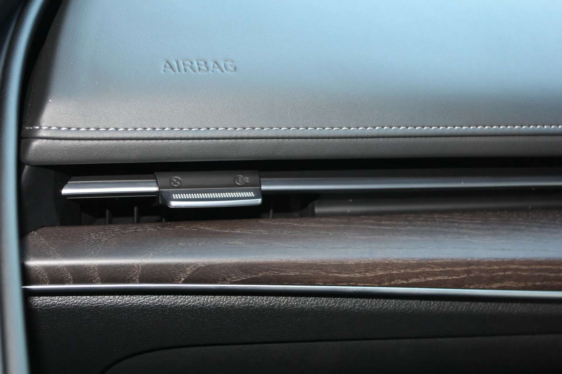 2023 GENESIS G80 2023 GENESIS G80