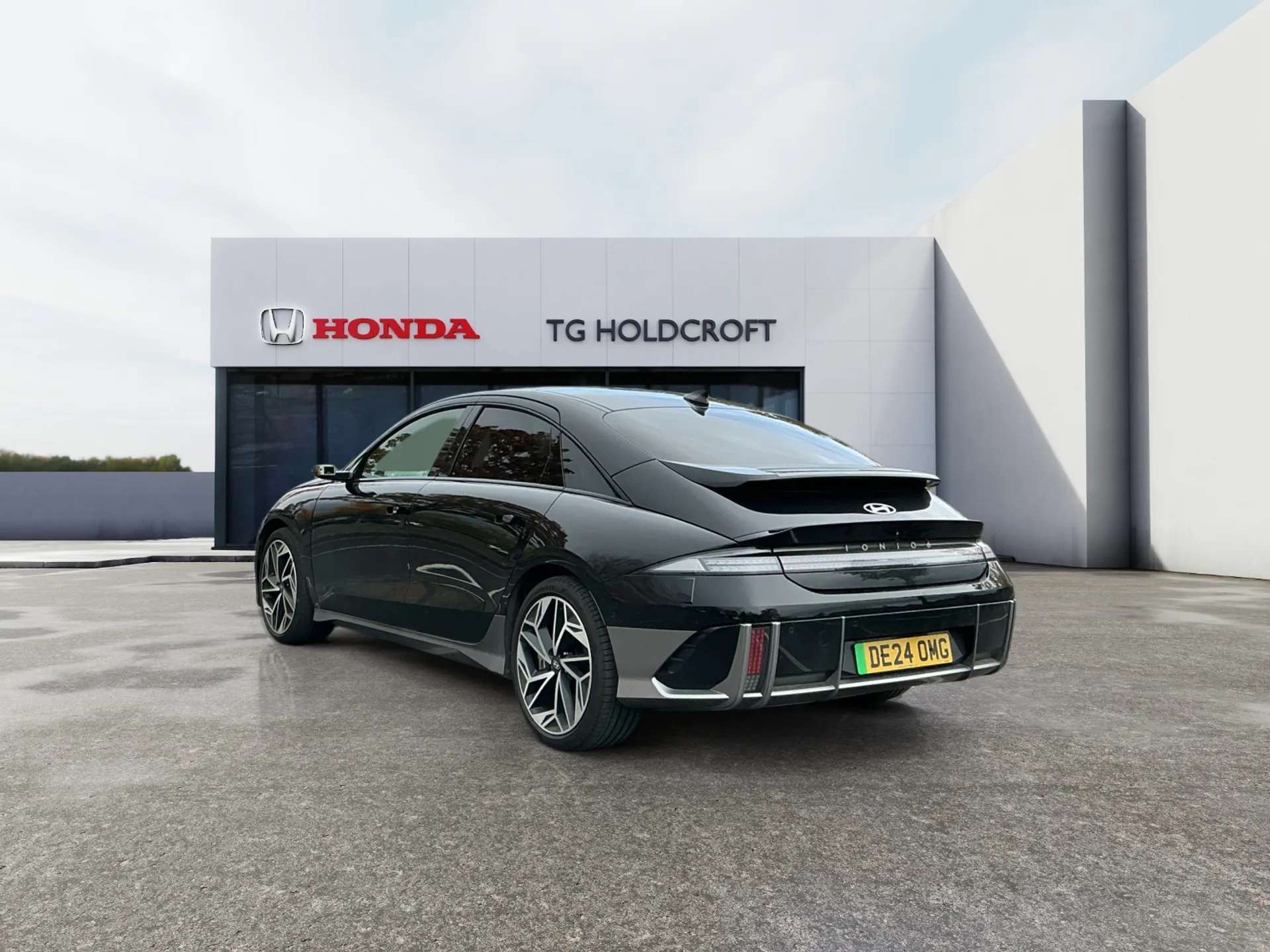 A 2024 HYUNDAI IONIQ 6 239kW Ultimate 77kWh 4dr AWD Auto A 2024 HYUNDAI IONIQ 6 239kW Ultimate 77kWh 4dr AWD Auto