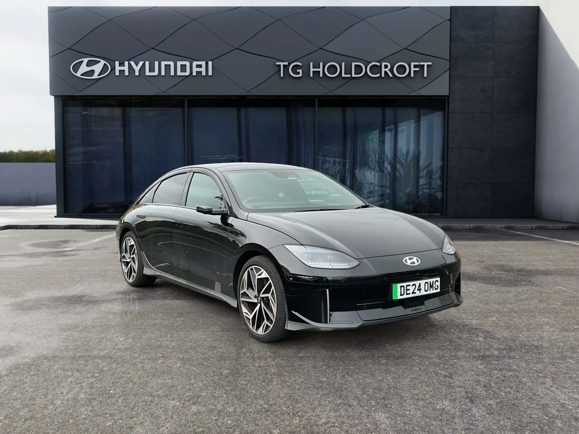 A 2024 HYUNDAI IONIQ 6 239kW Ultimate 77kWh 4dr AWD Auto A 2024 HYUNDAI IONIQ 6 239kW Ultimate 77kWh 4dr AWD Auto