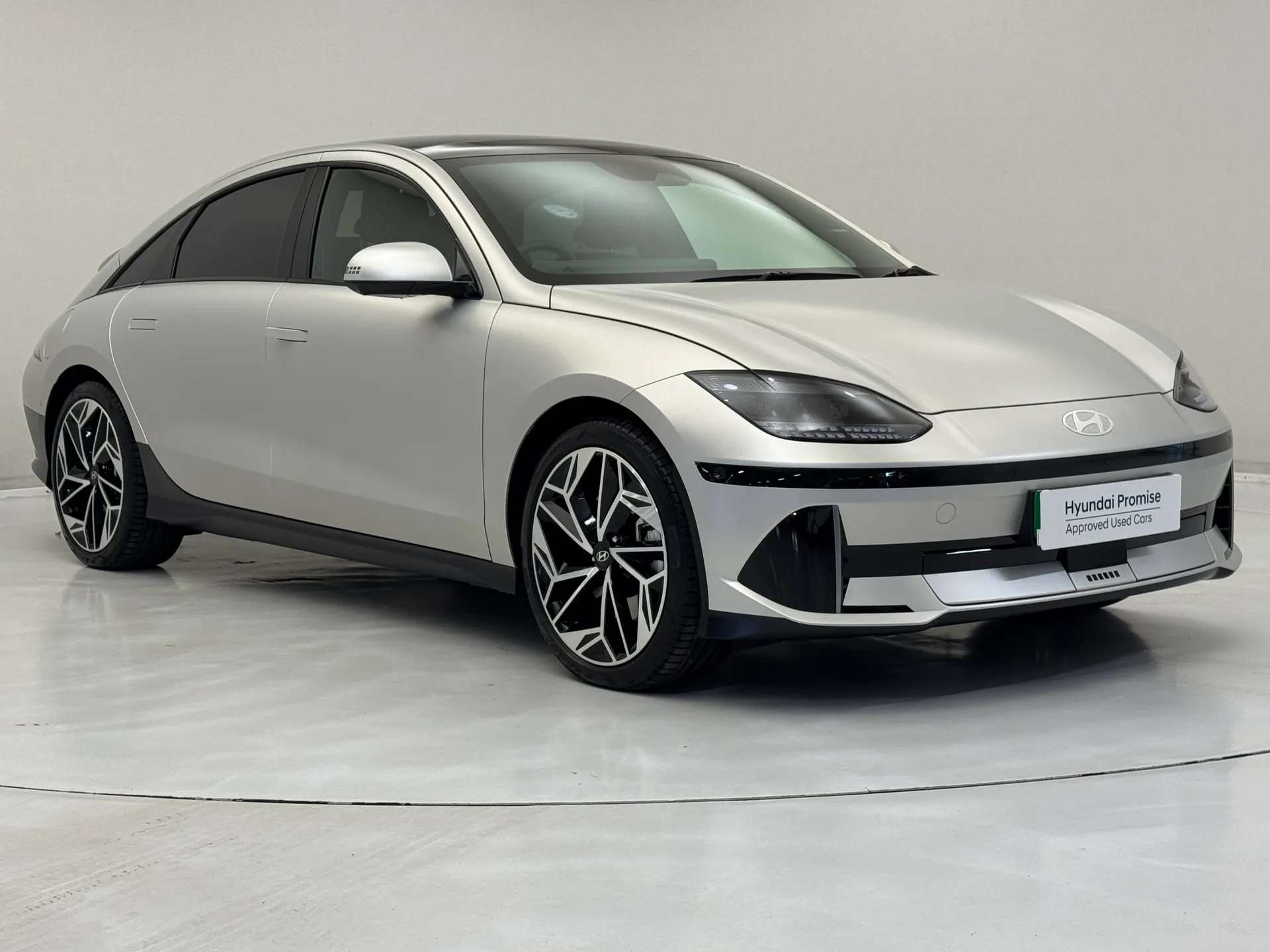 A 2025 HYUNDAI IONIQ 6 239kW Ultimate 77kWh 4dr AWD Auto A 2025 HYUNDAI IONIQ 6 239kW Ultimate 77kWh 4dr AWD Auto