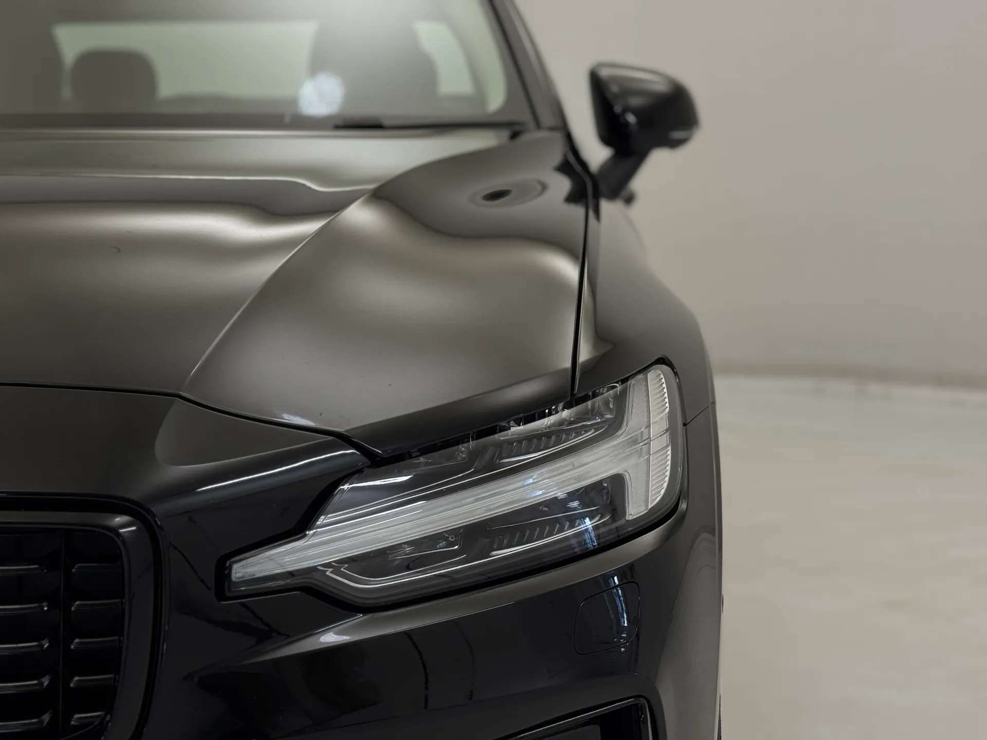 2023 VOLVO S60 2023 VOLVO S60