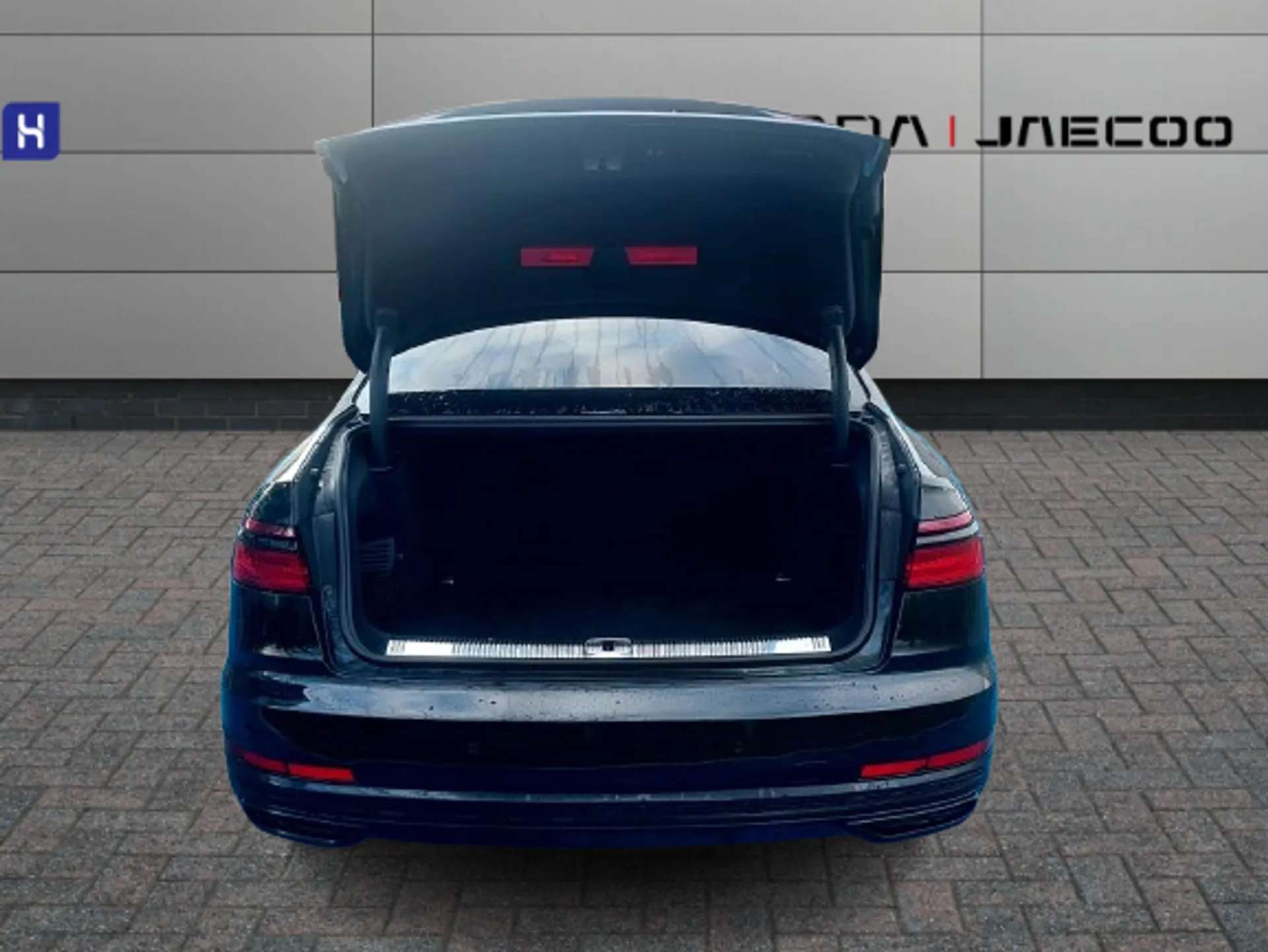 2021 AUDI A8 2021 AUDI A8