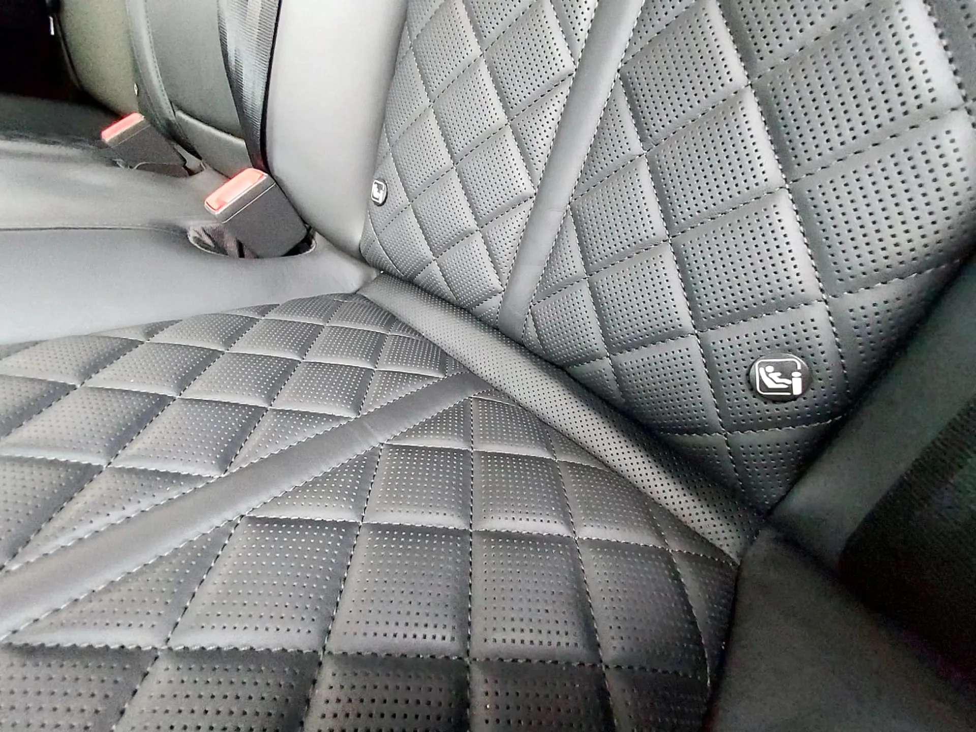 2021 AUDI A8 2021 AUDI A8