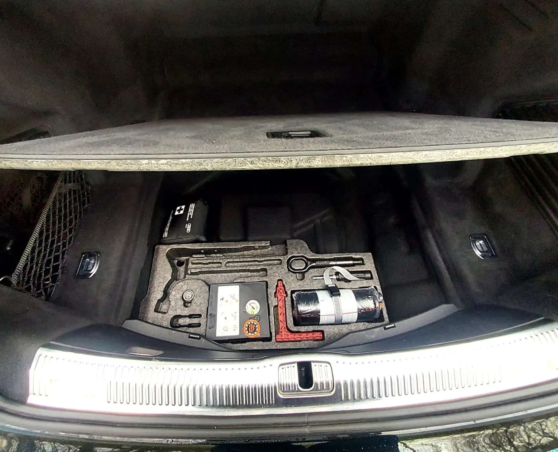 2021 AUDI A8 2021 AUDI A8