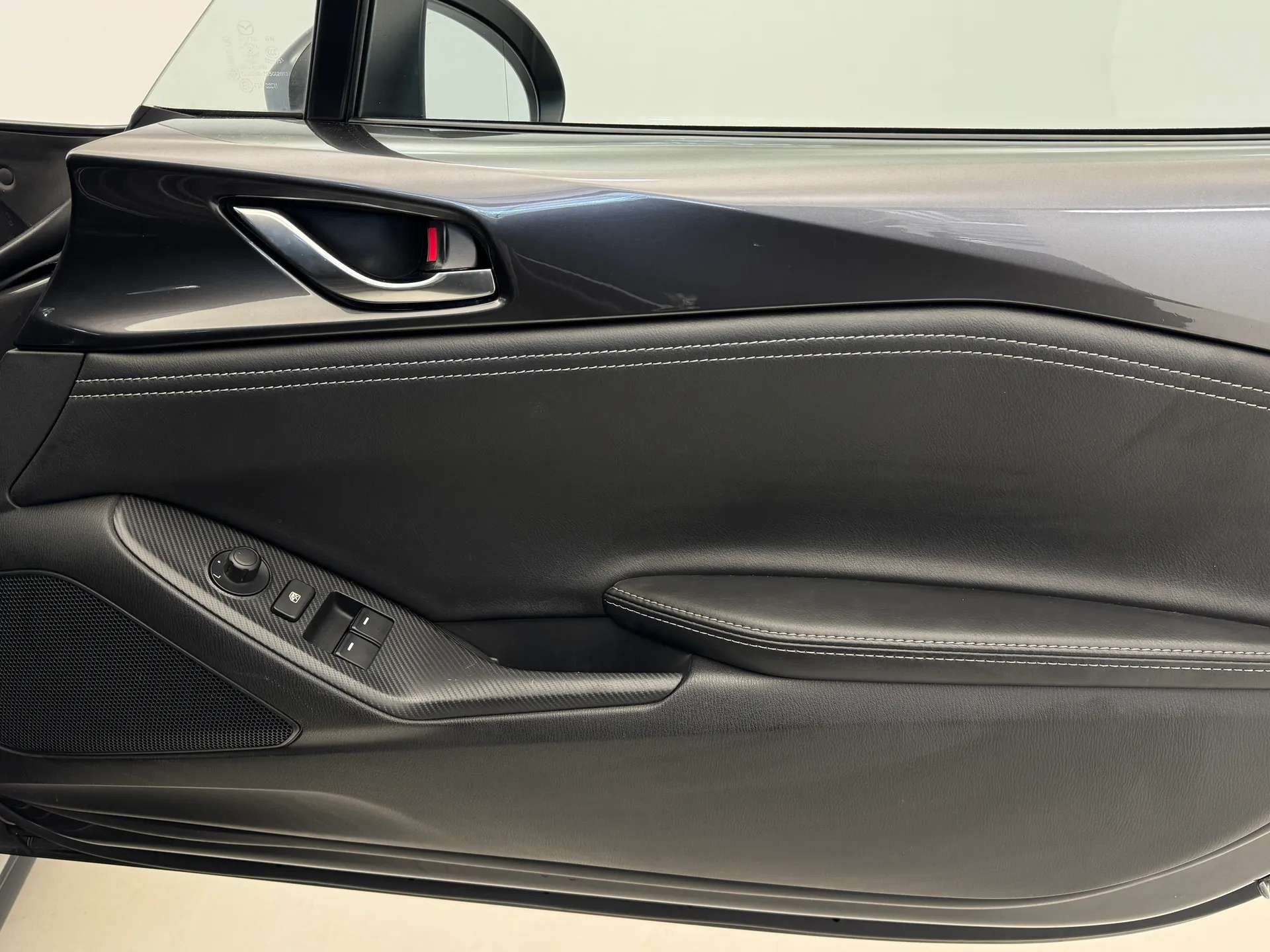 2022 MAZDA MX-5 2022 MAZDA MX-5