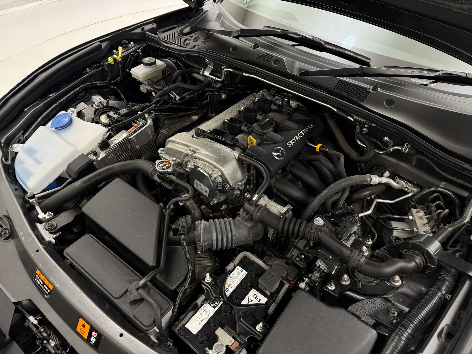 2022 MAZDA MX-5 2022 MAZDA MX-5