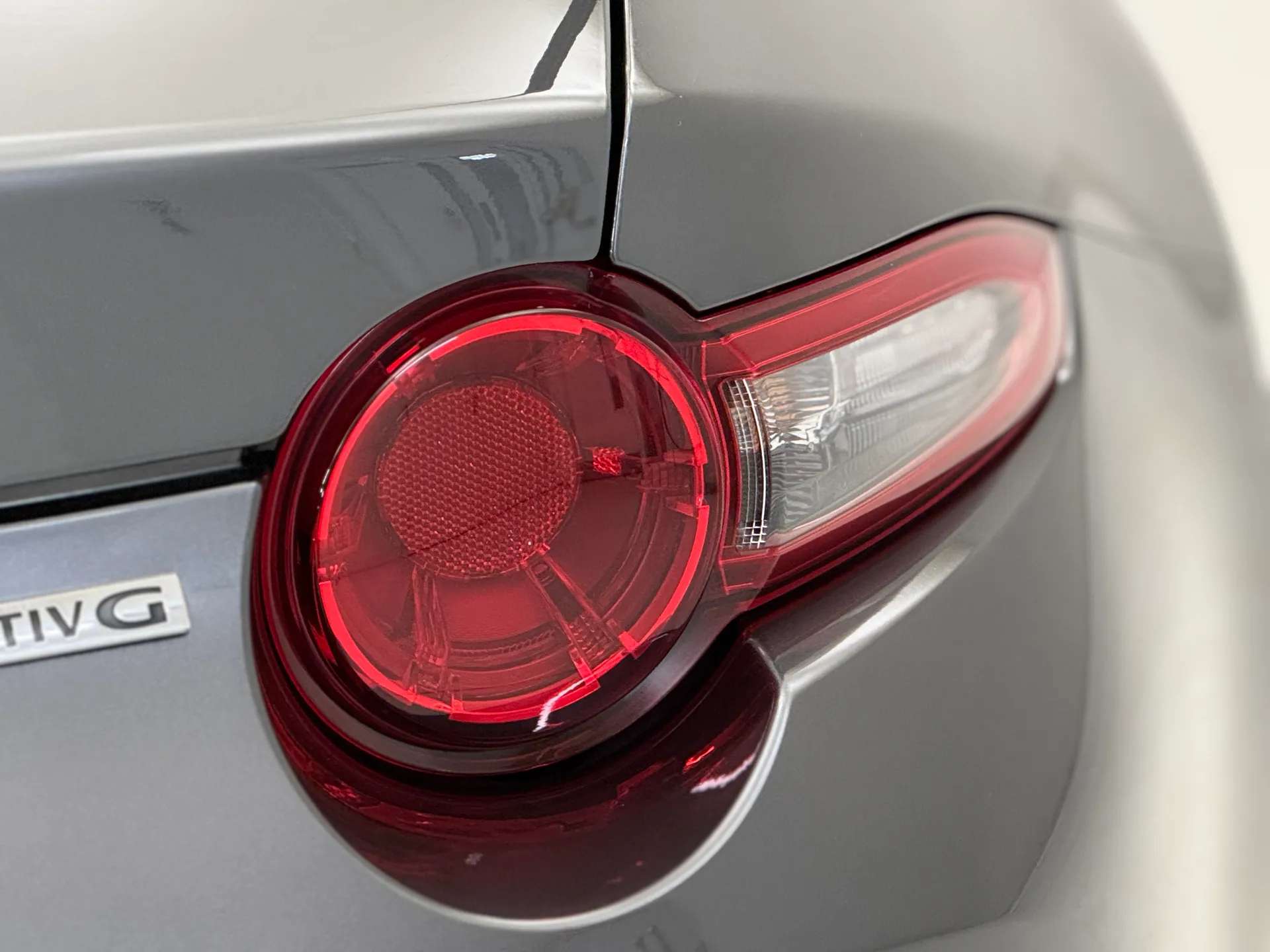 2022 MAZDA MX-5 2022 MAZDA MX-5