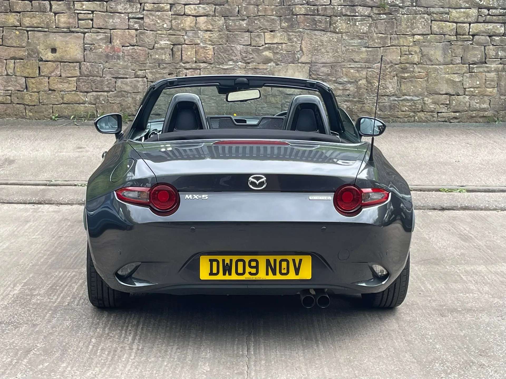 2022 MAZDA MX-5 2022 MAZDA MX-5