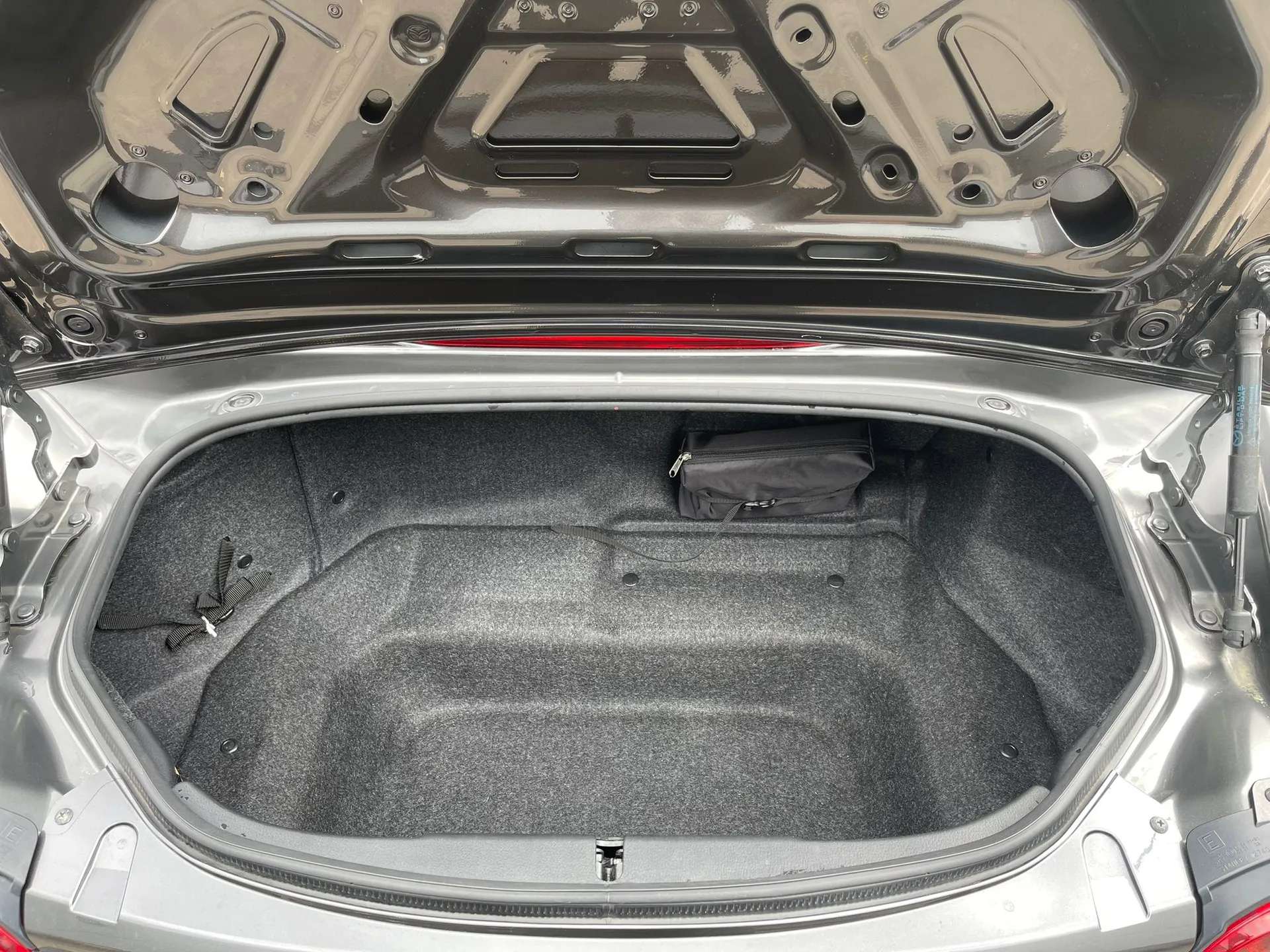 2022 MAZDA MX-5 2022 MAZDA MX-5