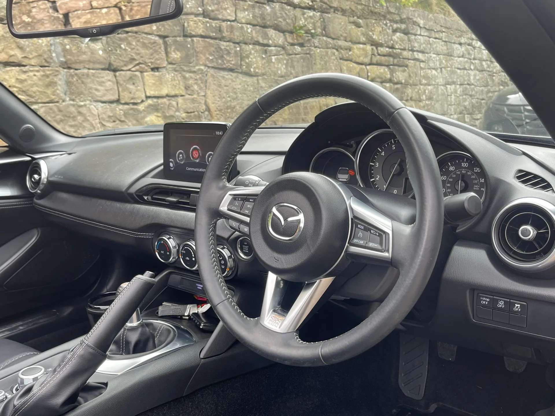 2022 MAZDA MX-5 2022 MAZDA MX-5