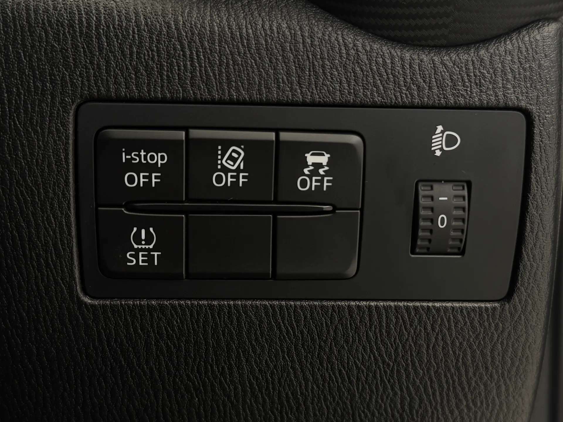 2019 MAZDA MAZDA2 2019 MAZDA MAZDA2