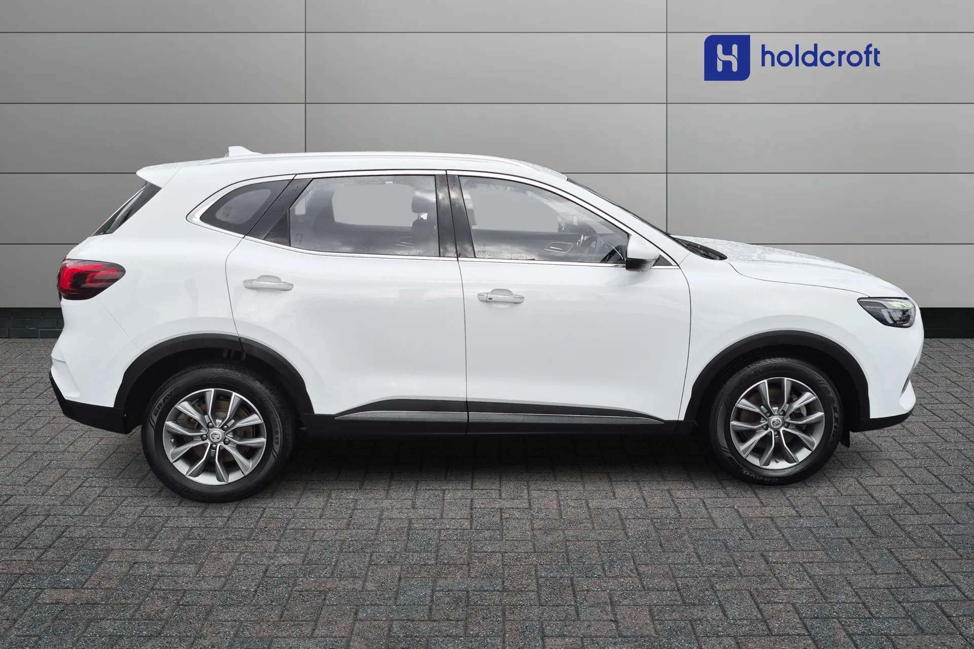 2023 MG HS 2023 MG HS