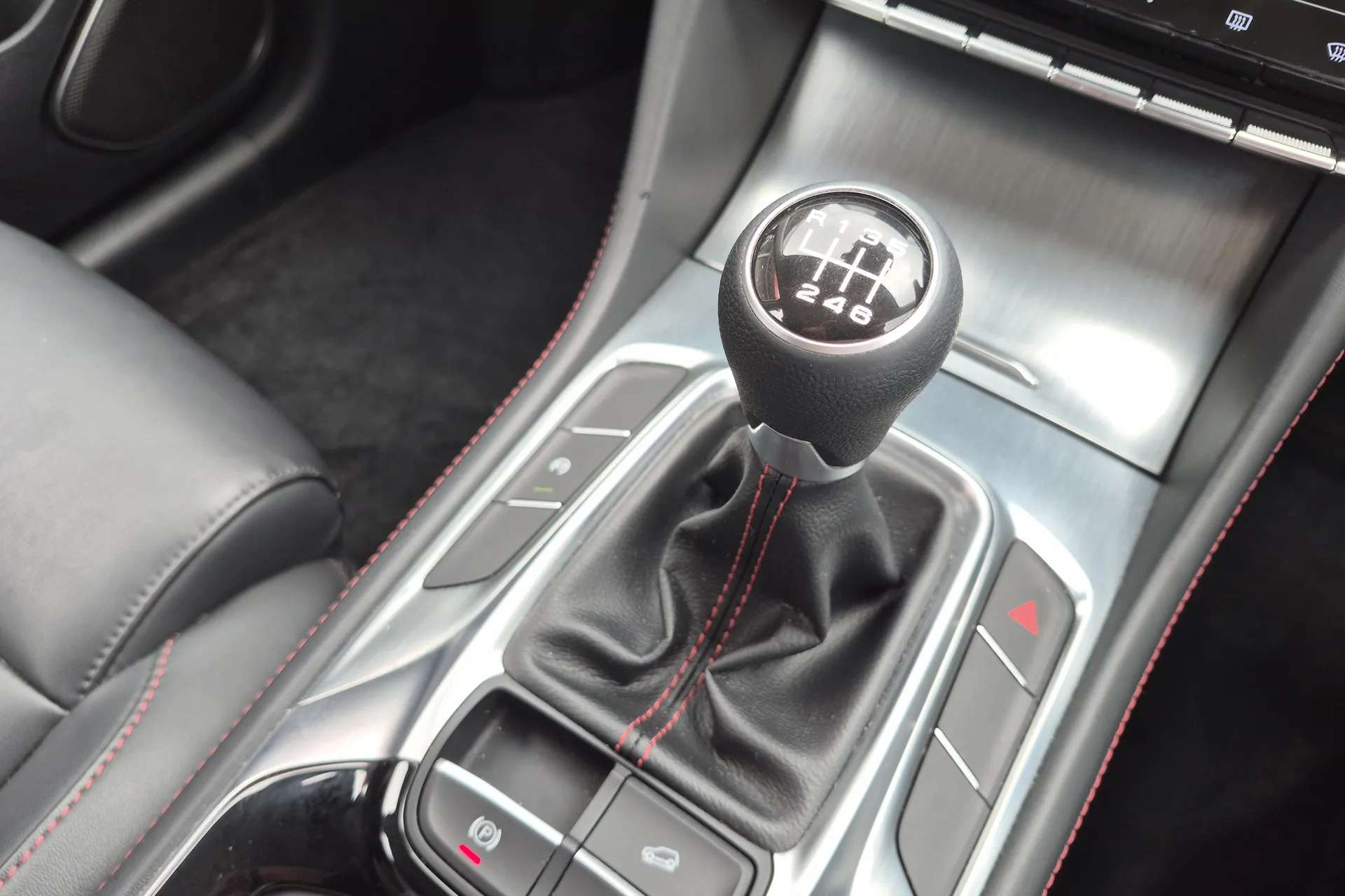 2023 MG HS 2023 MG HS