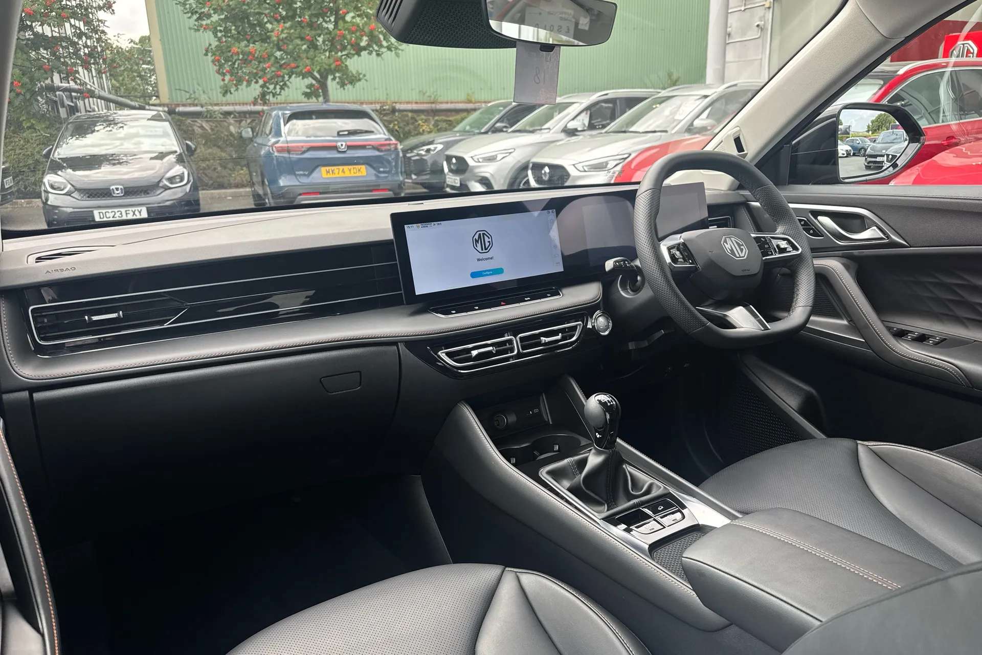 A 2025 MG HS 1.5 T-GDI SE 5dr A 2025 MG HS 1.5 T-GDI SE 5dr