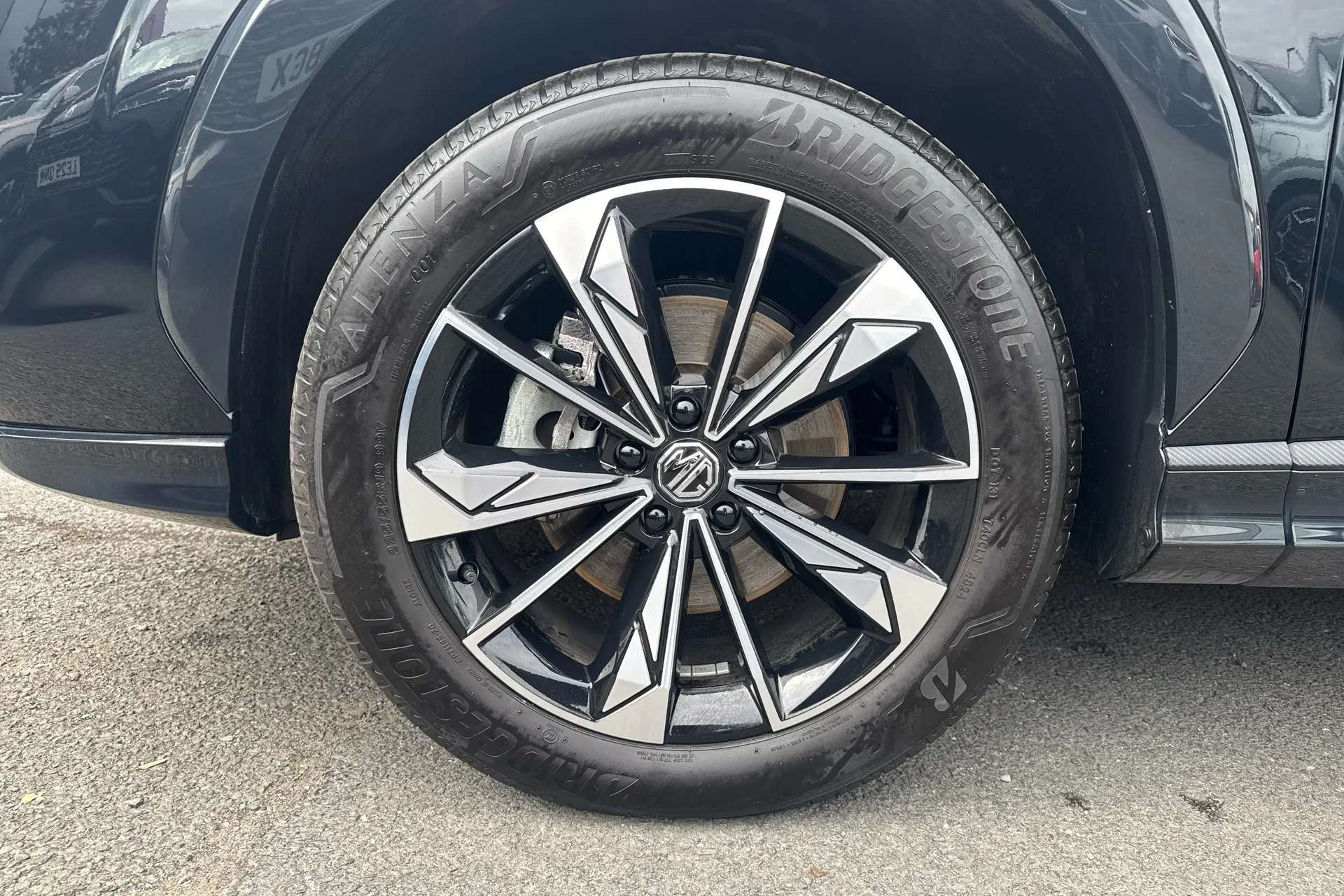 A 2025 MG HS 1.5 T-GDI SE 5dr A 2025 MG HS 1.5 T-GDI SE 5dr