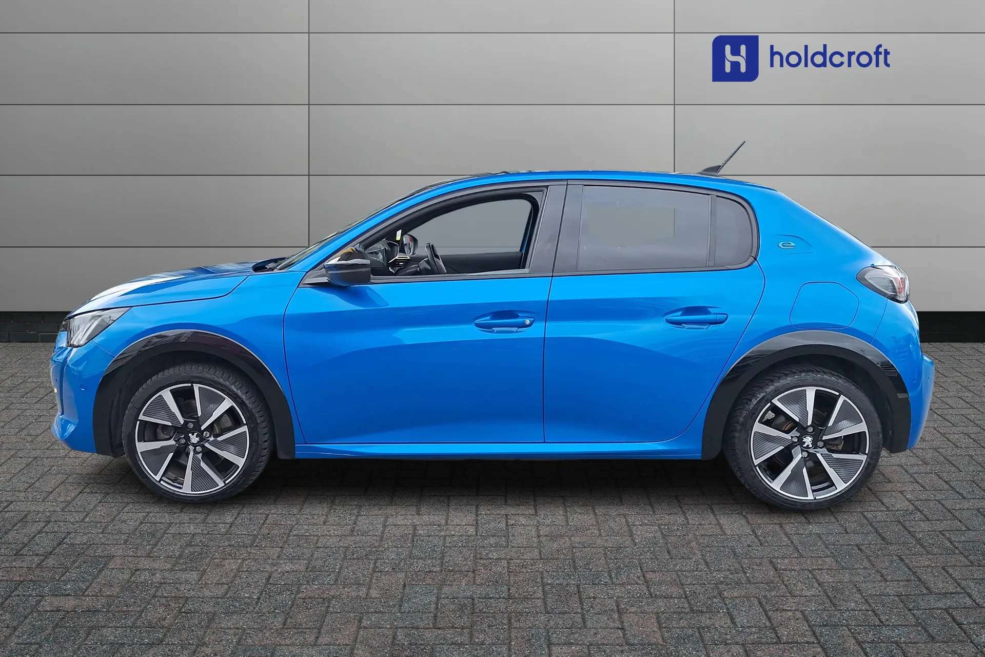 2021 PEUGEOT 208 2021 PEUGEOT 208