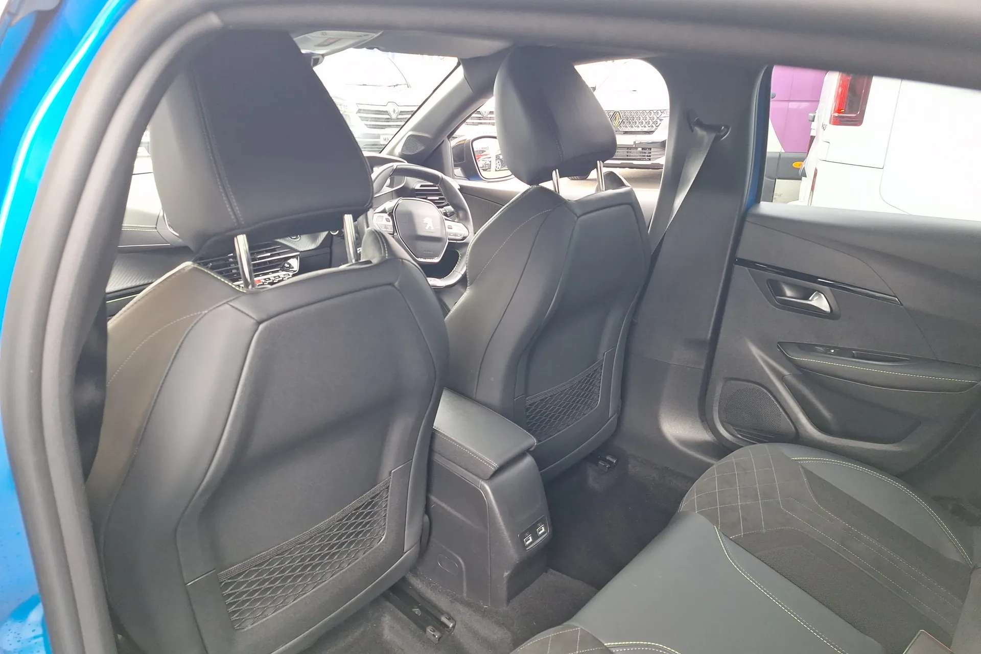 2021 PEUGEOT 208 2021 PEUGEOT 208