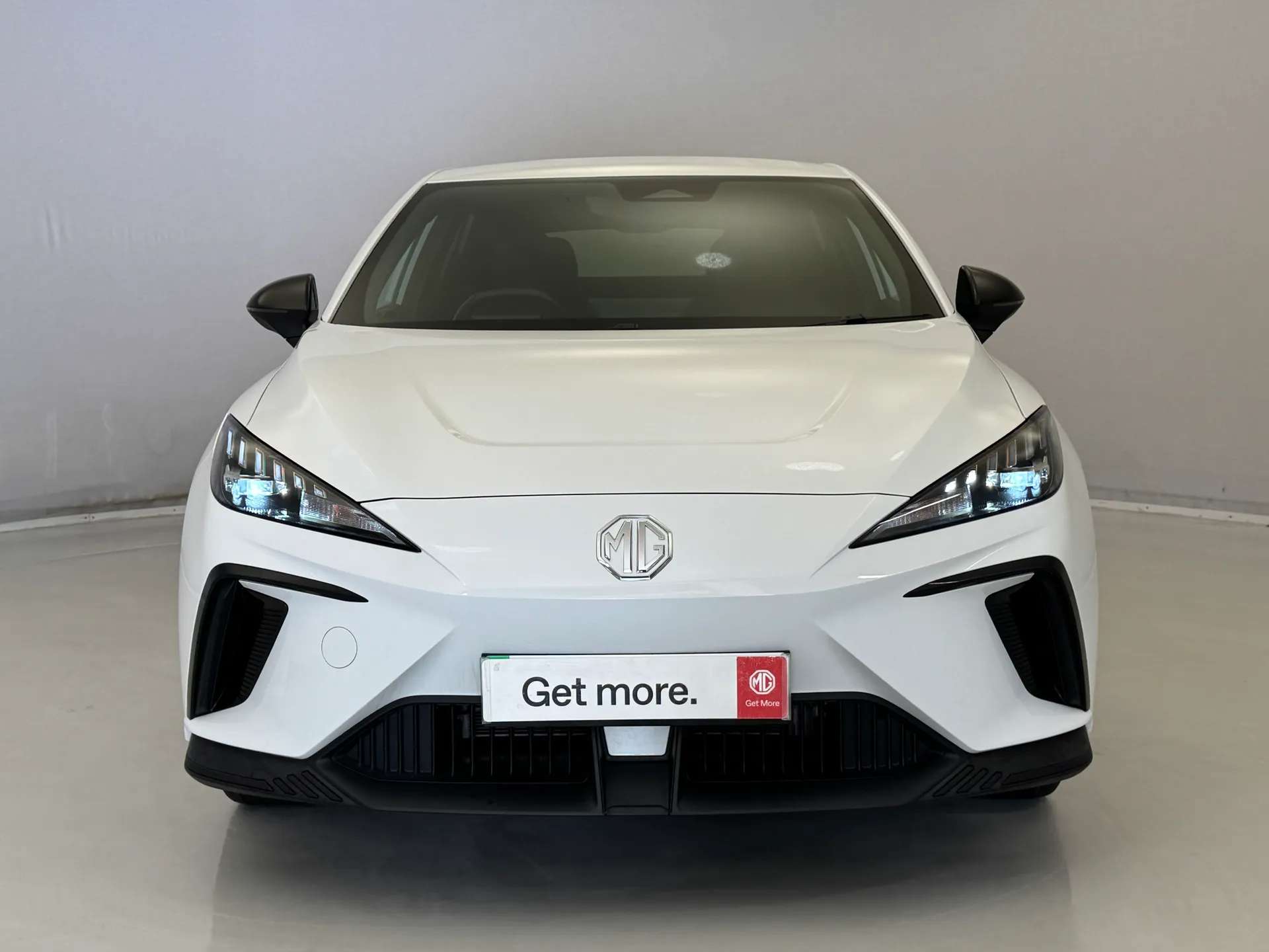 A 2022 MG MG4 125kW SE EV 51kWh 5dr Auto ð Only 8,000 Miles ð A 2022 MG MG4 125kW SE EV 51kWh 5dr Auto ð Only 8,000 Miles ð
