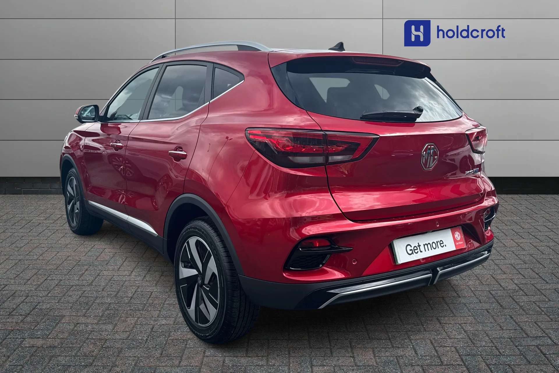 A 2024 MG MOTOR UK ZS 130kW Trophy EV 51kWh 5dr Auto A 2024 MG MOTOR UK ZS 130kW Trophy EV 51kWh 5dr Auto