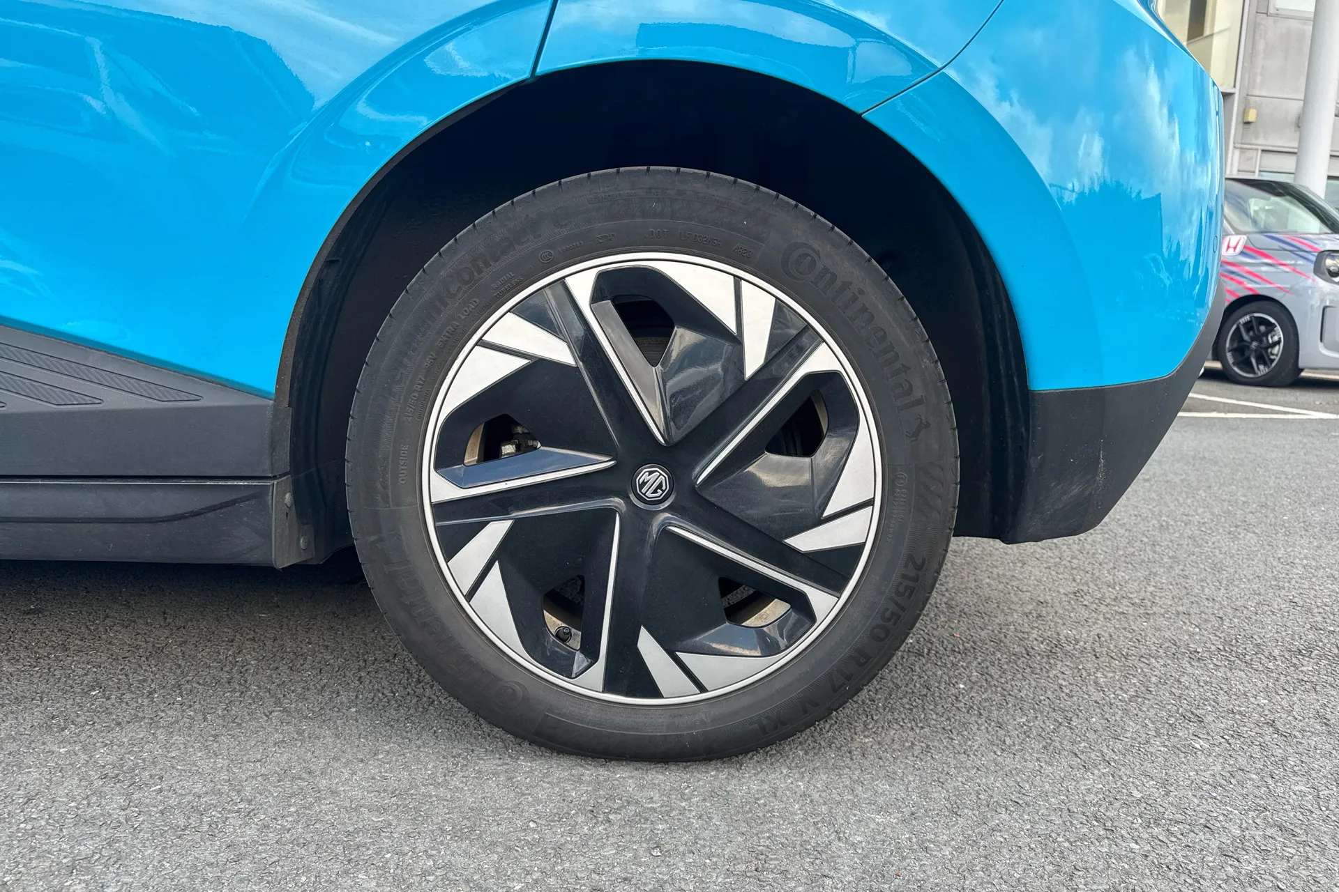 A 2024 MG MG4 125kW SE EV 51kWh 5dr Auto A 2024 MG MG4 125kW SE EV 51kWh 5dr Auto