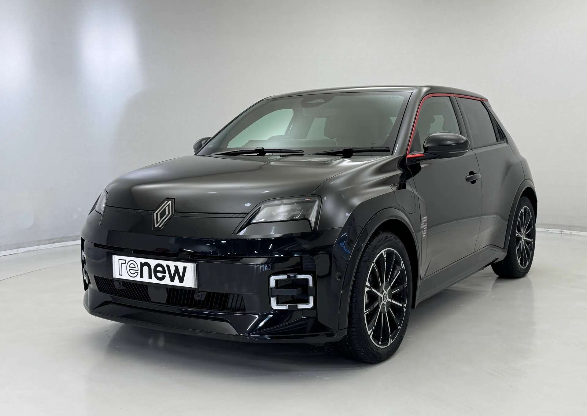 A 2025 RENAULT 5 110kW Iconic Five Comfort Range 52kWh 5dr Auto A 2025 RENAULT 5 110kW Iconic Five Comfort Range 52kWh 5dr Auto