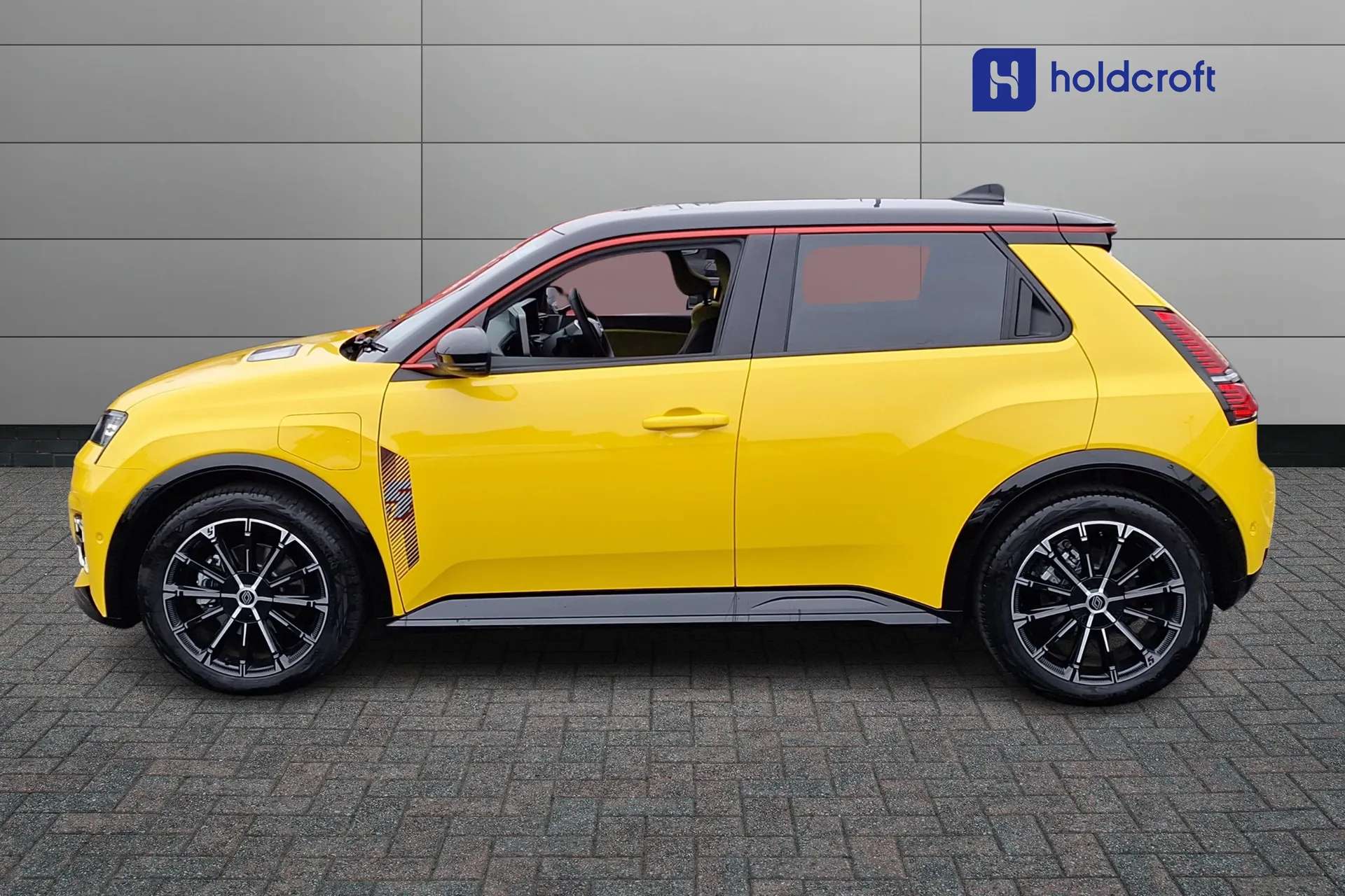 2025 RENAULT 5 2025 RENAULT 5